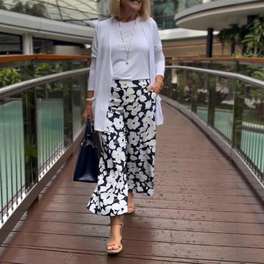 Women's Mid-Rise Floral Micro Flare Pants