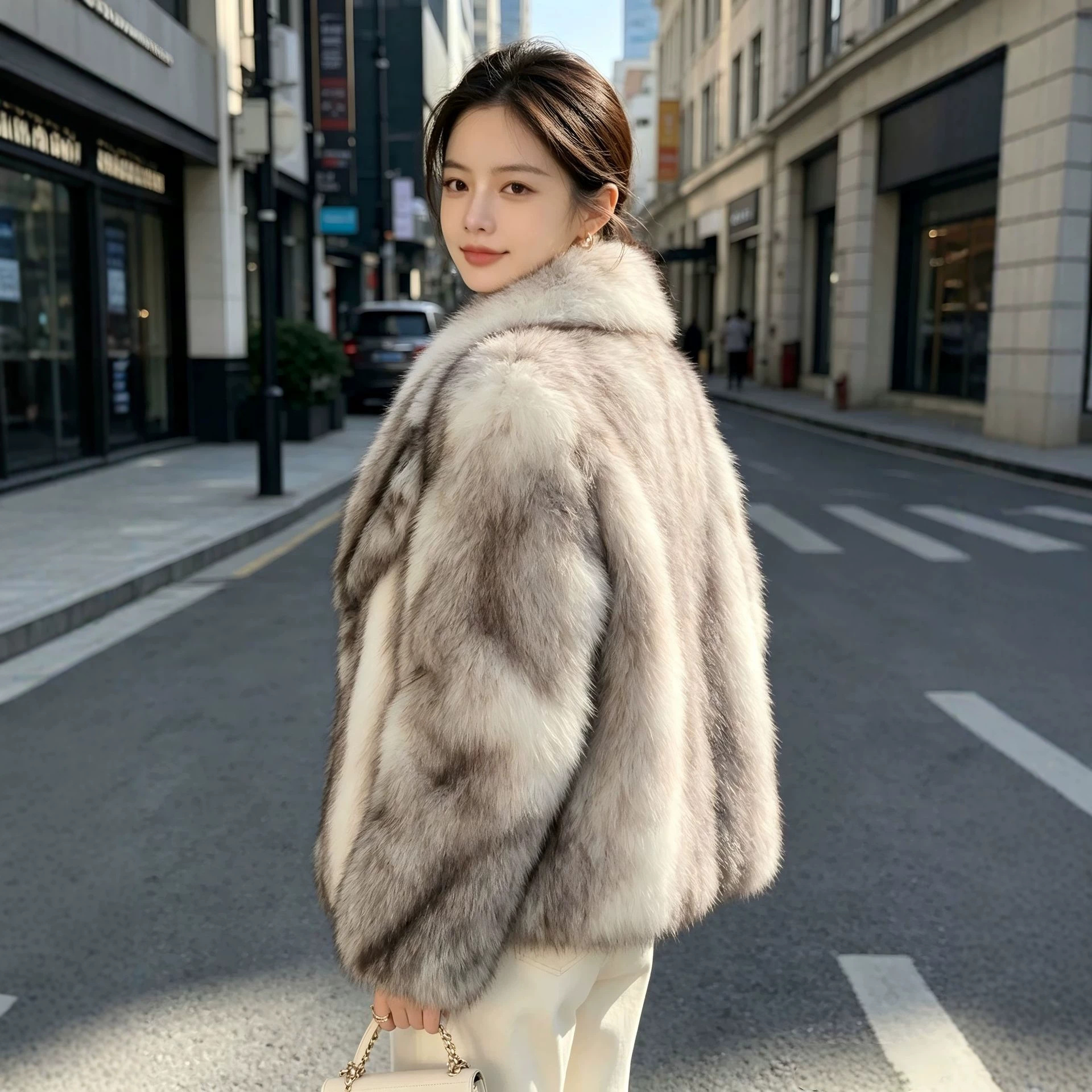 Women's Faux Fur Coat with Oversized Lapel Color-Block Design