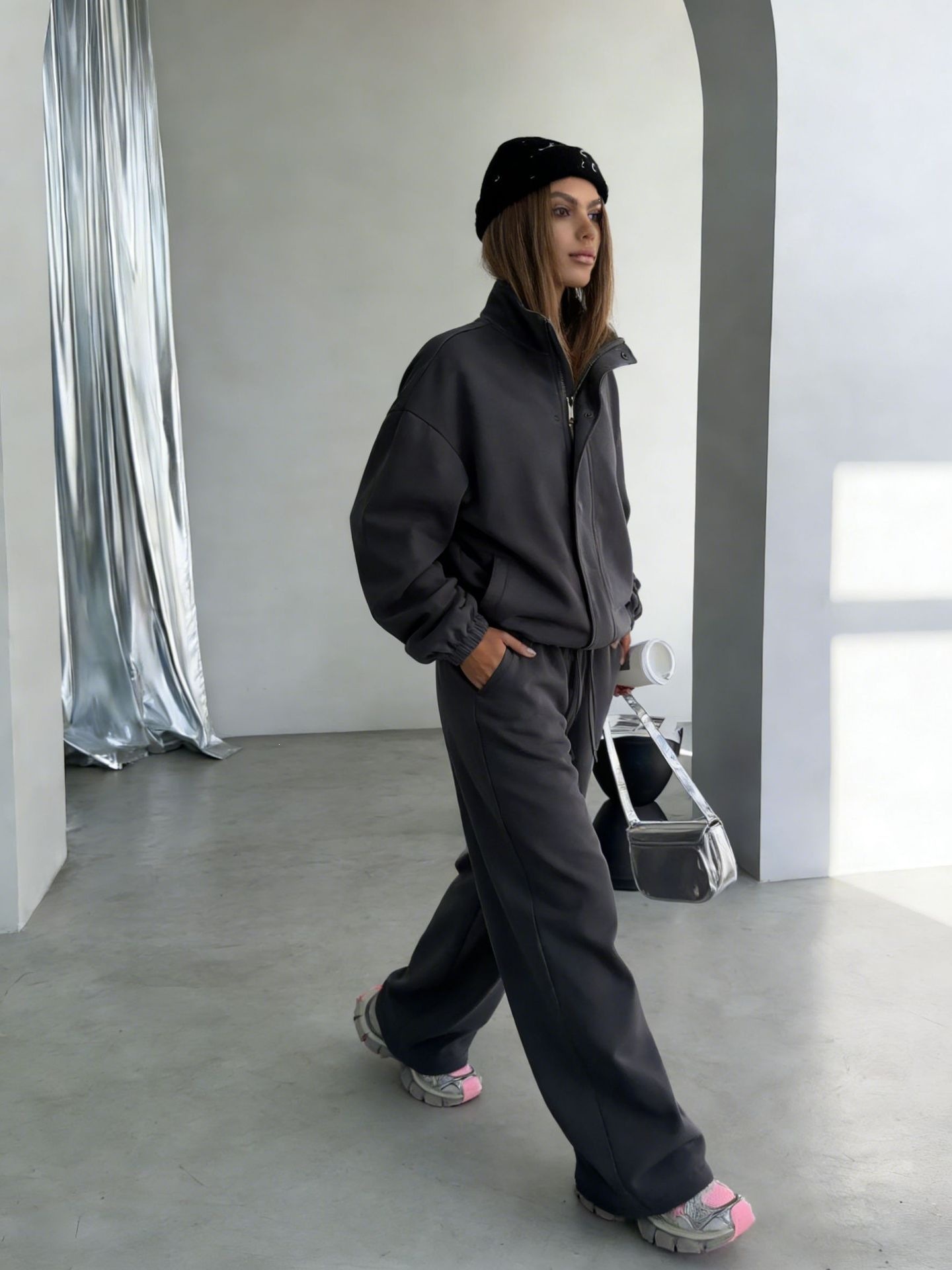 Minimalist Two-Piece Set: Zip-Up Stand Collar Jacket & Wide-Leg Pants