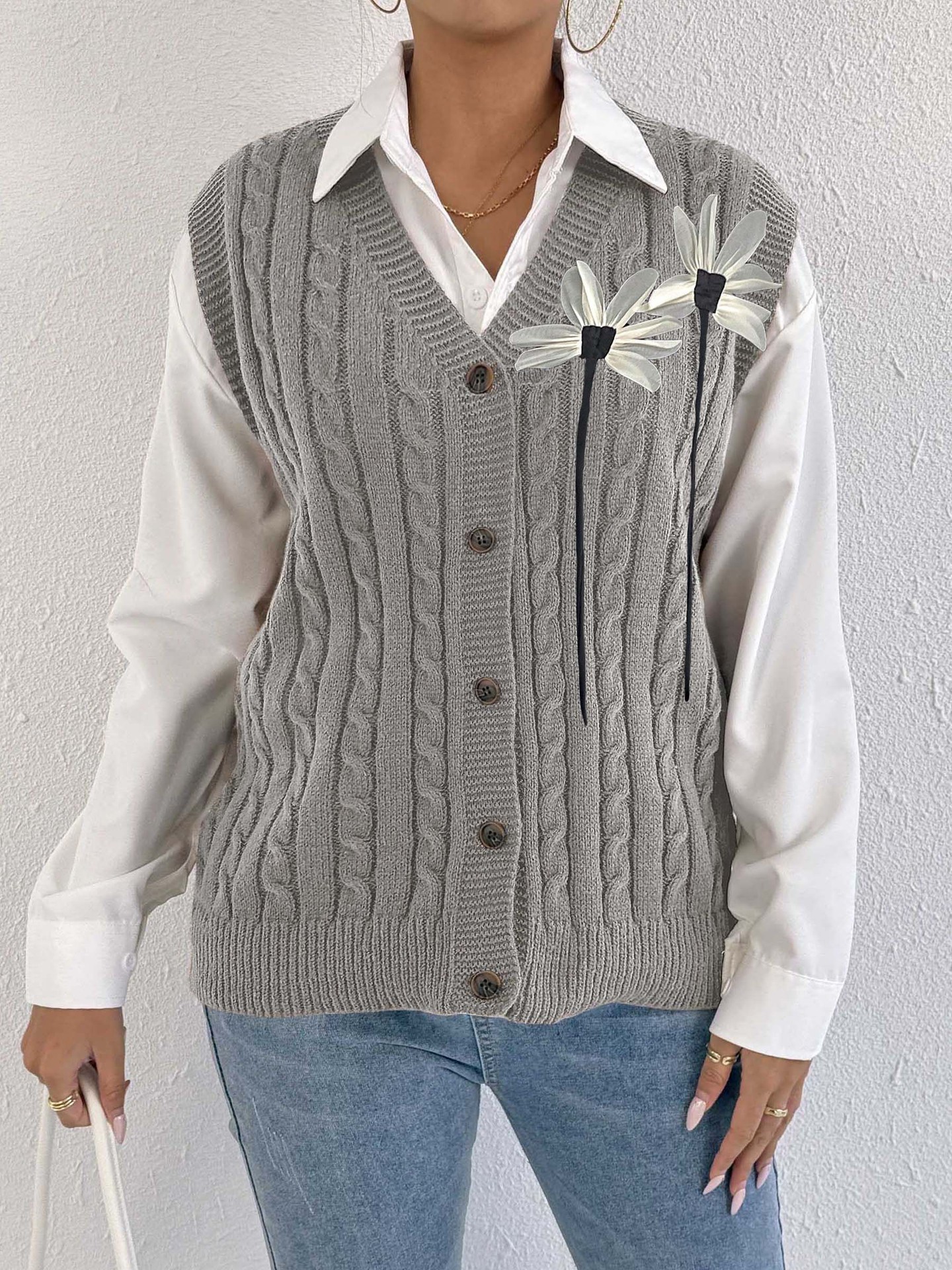 Women's Cable-Knit Cardigan Vest with 3D Flower Appliqué
