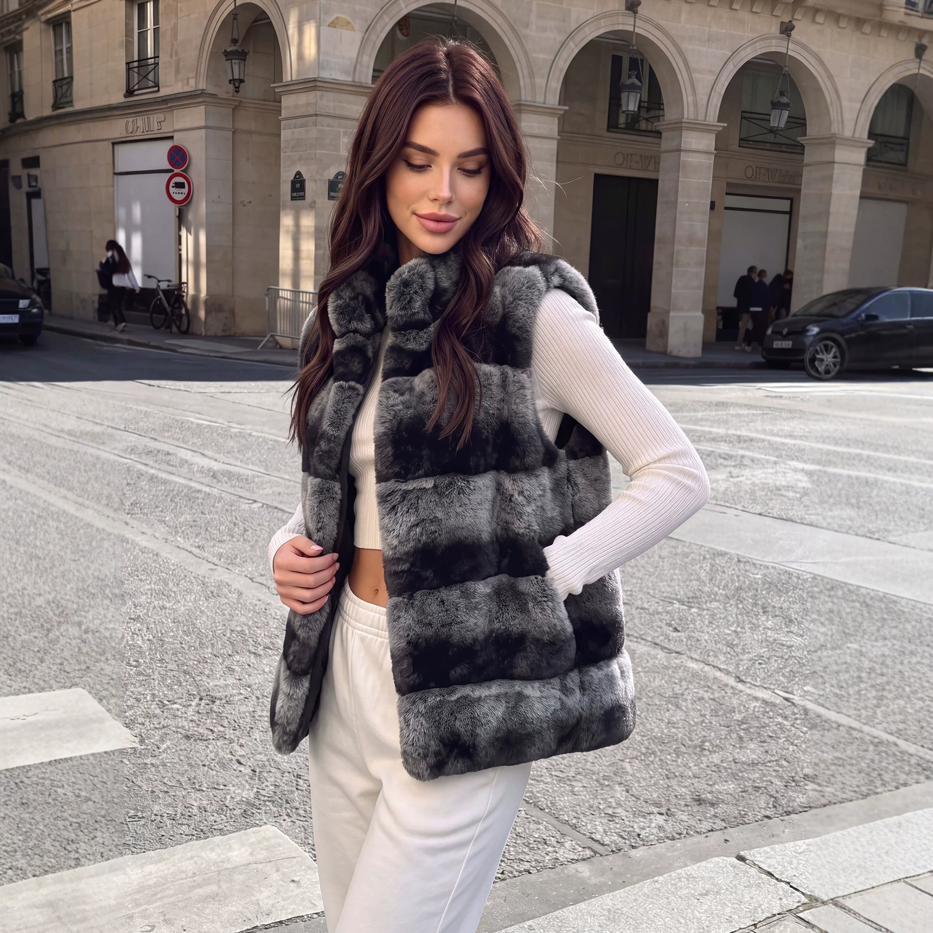 Women's Faux Fur Vest Sleeveless Two-Tone Colorblock Warm Layering Tank Top