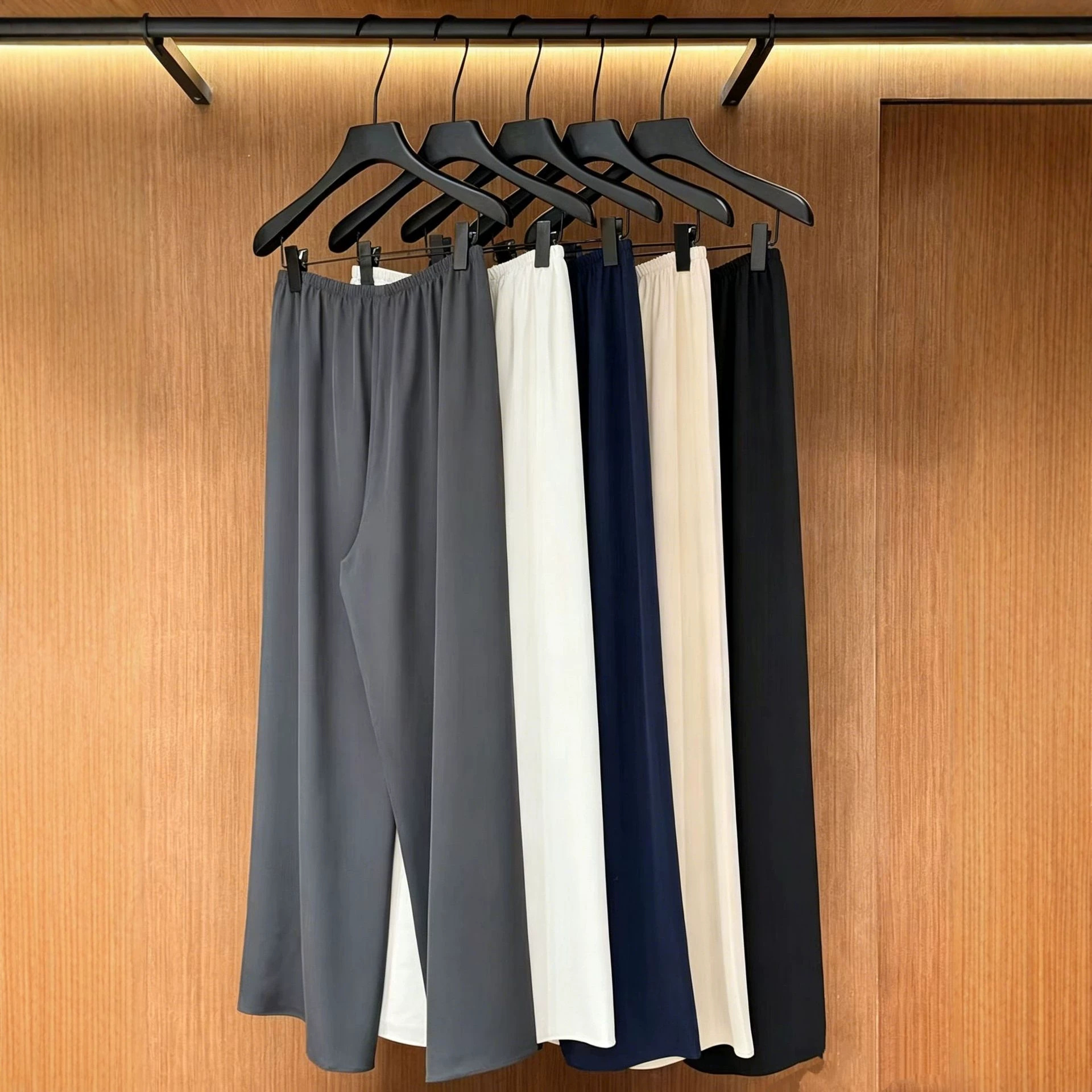 Women's Textured Twill Wide-Leg Casual Pants with Drape