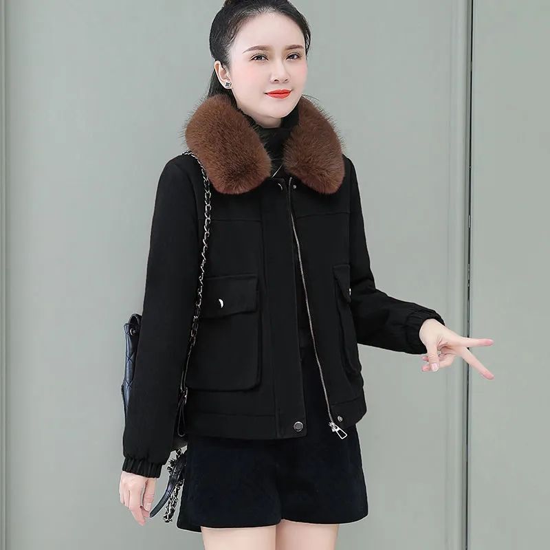 Women's Plus Size Woolen Short Jacket with Faux Fur Collar