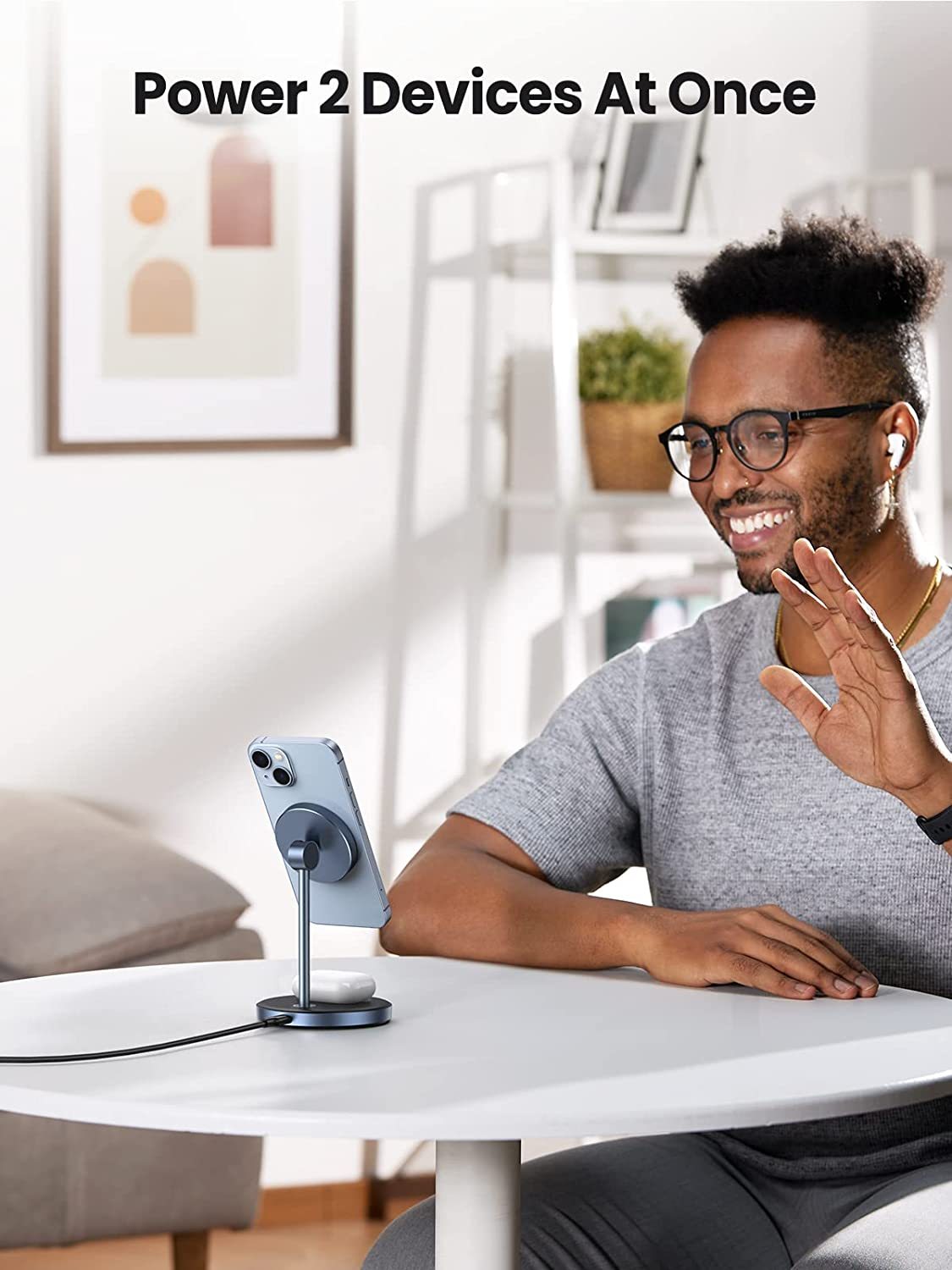 2-in-1 Magnetic Wireless Charging Station