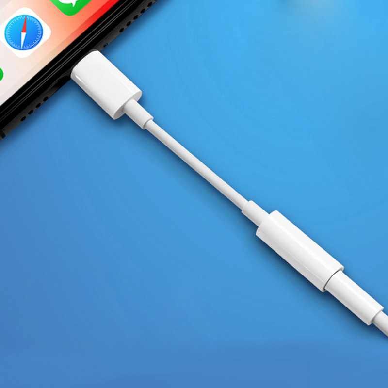 Lightning to 3.5 mm Headphone Jack Adapter