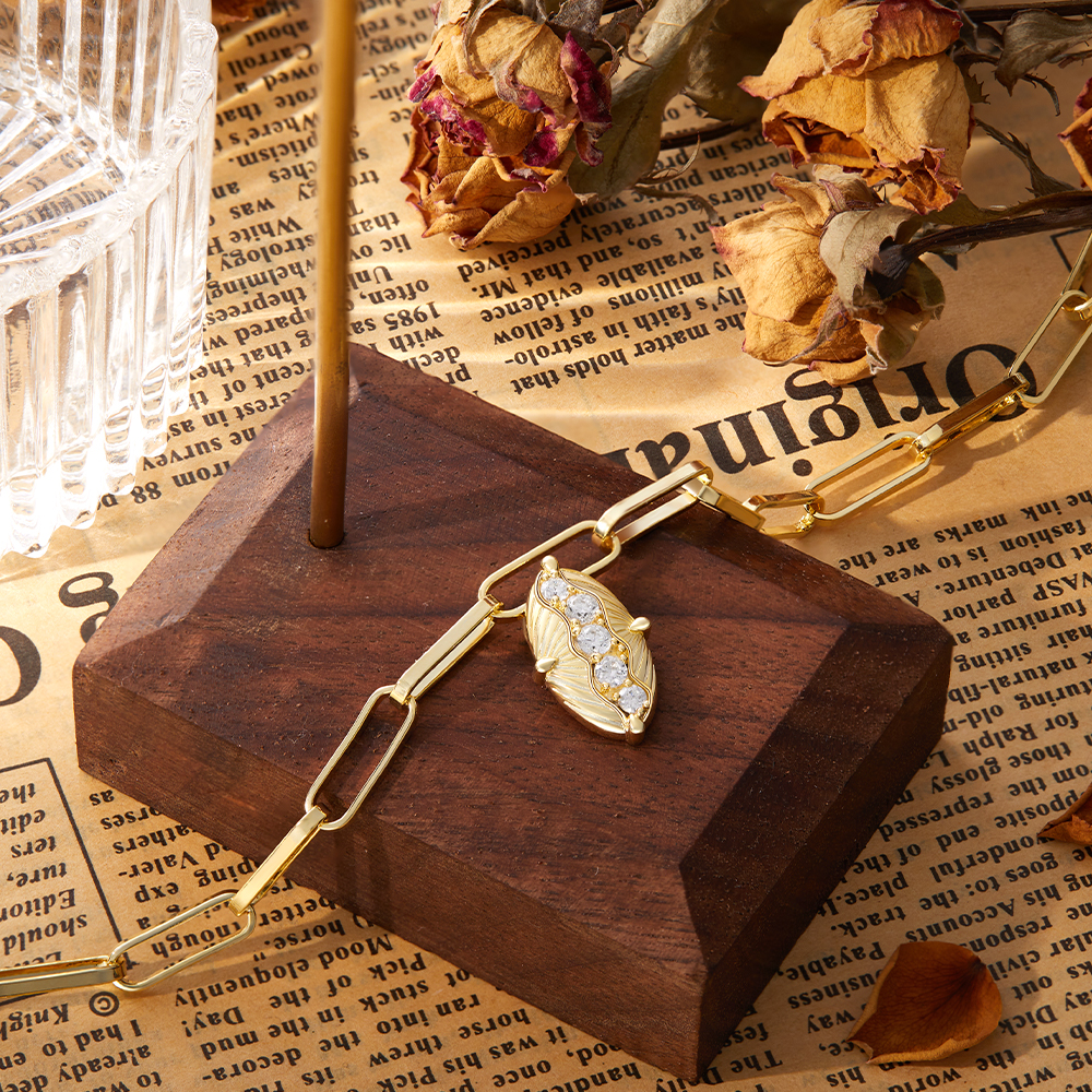 fashion necklace for her