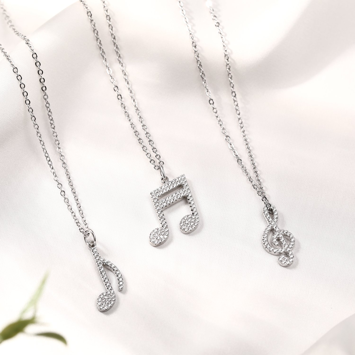 Musical Note Necklace in 925 Silver with Zircons