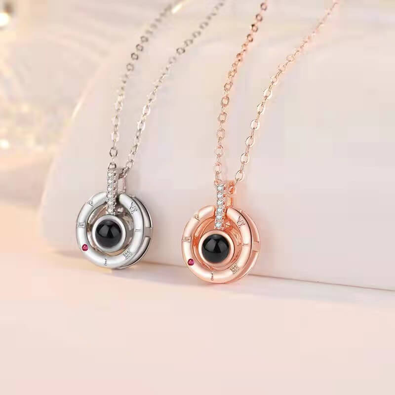 Round Projection Chain Necklace