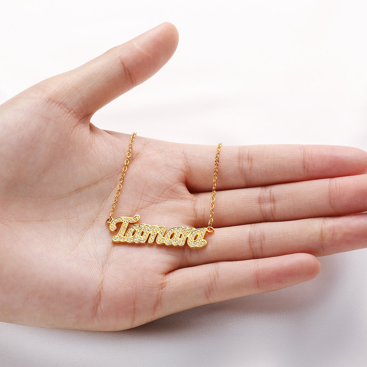 Stunning Carrie Style Name Necklace