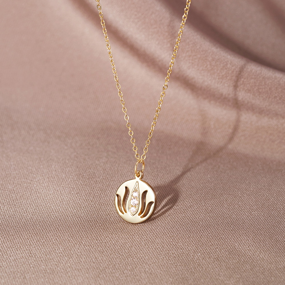 Lotus Necklace With Diamond