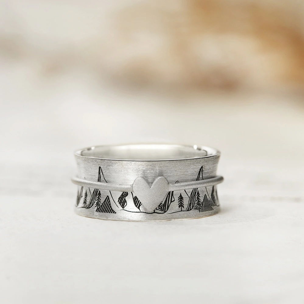 Stylish Rings with Beautiful Patterns