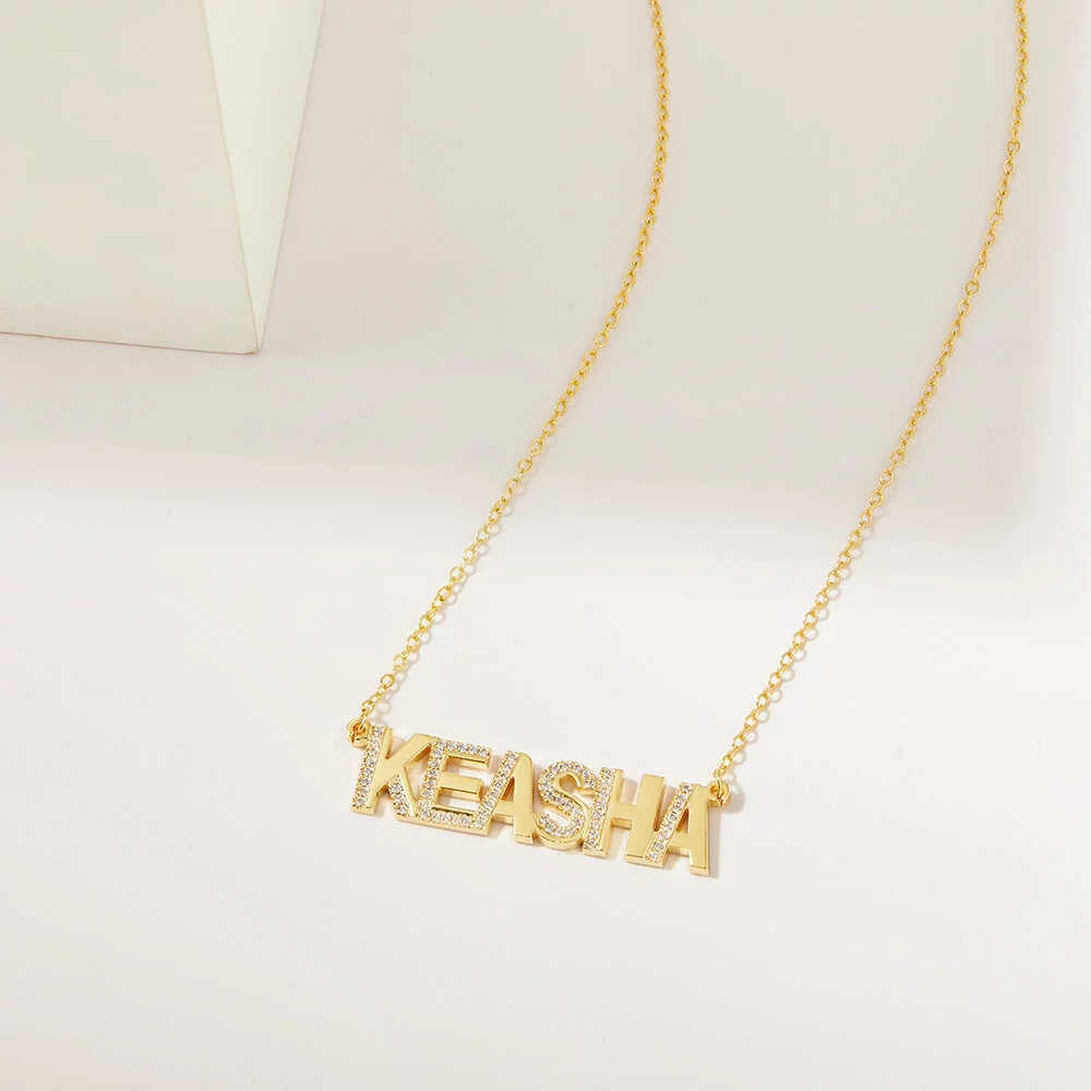 Shining Detail Retro Fluted Name Necklace