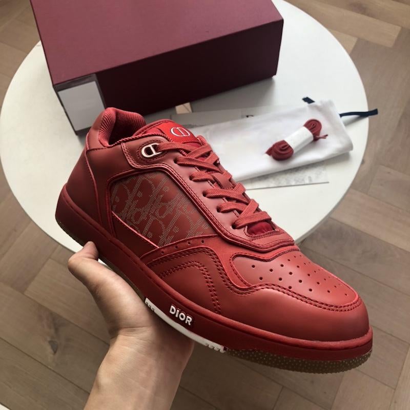 World Tour B27 Low Top Sneaker Red Laalada