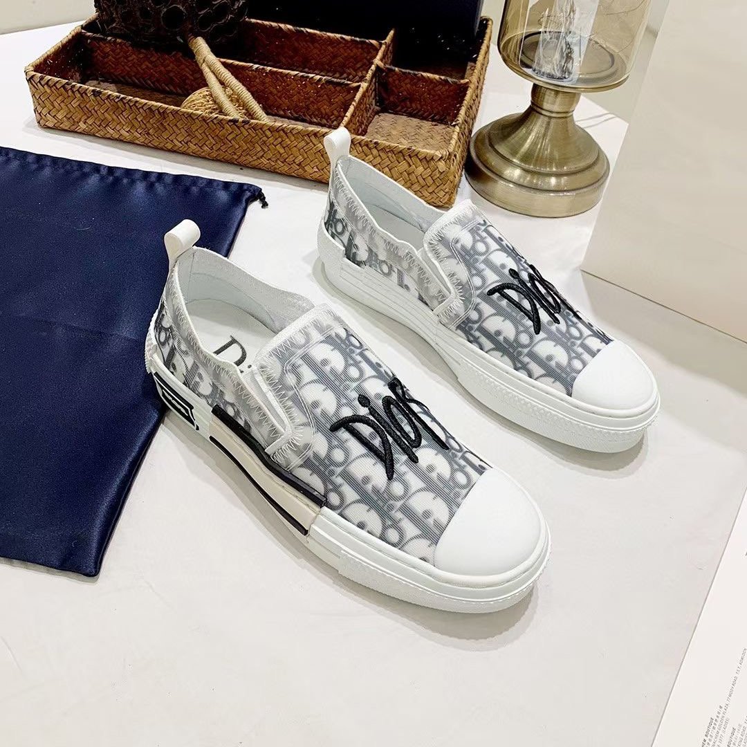 Luxury Slip-On Canvas Shoes