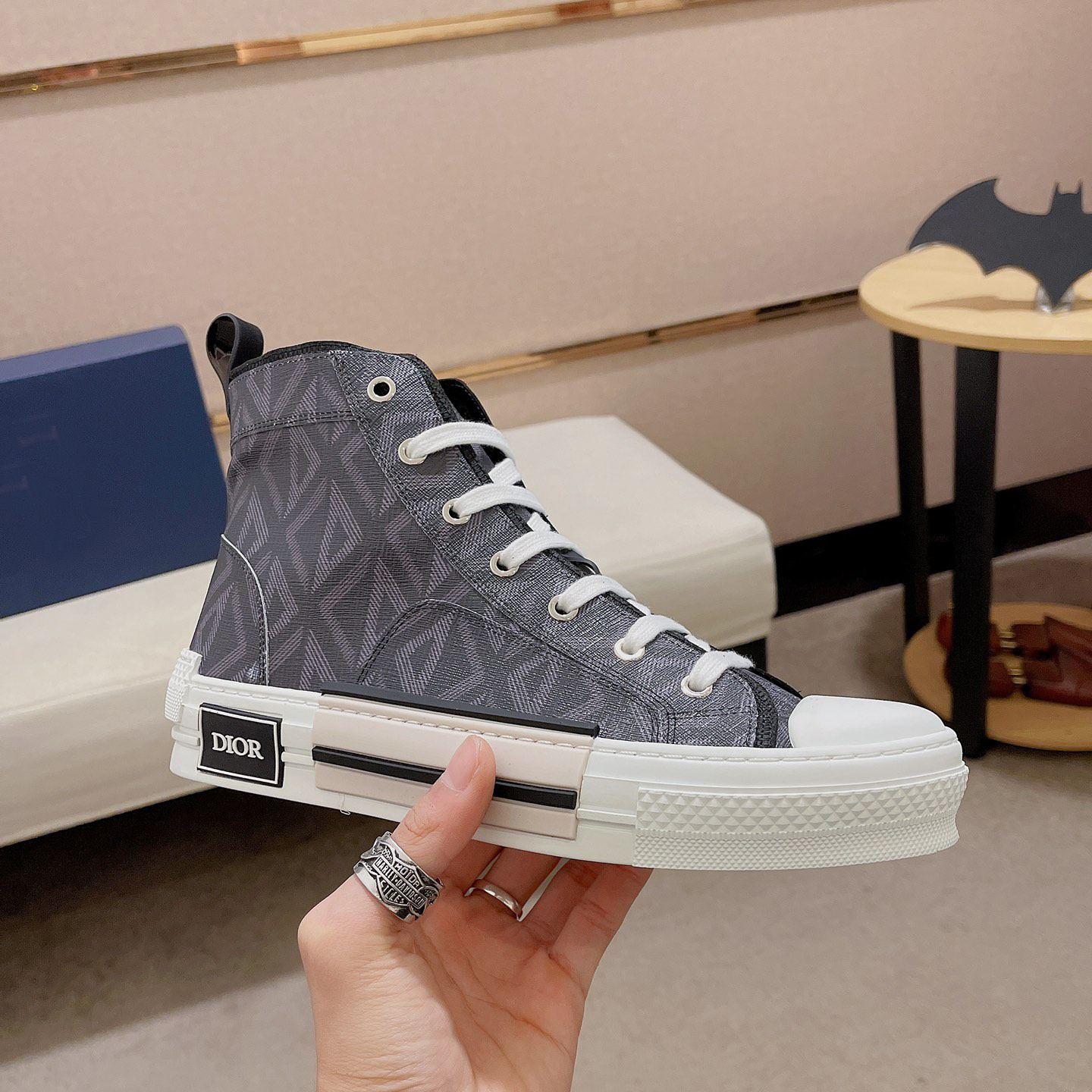 New High-Top B21 Canvas Sneakers 03