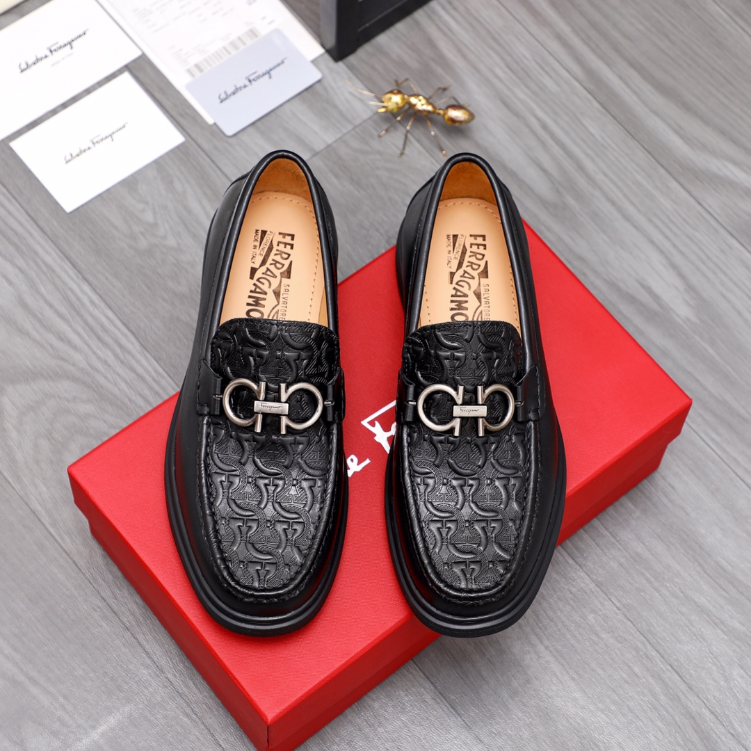 Fashion Loafers Leather Embossed Leather Shoes PD02060105