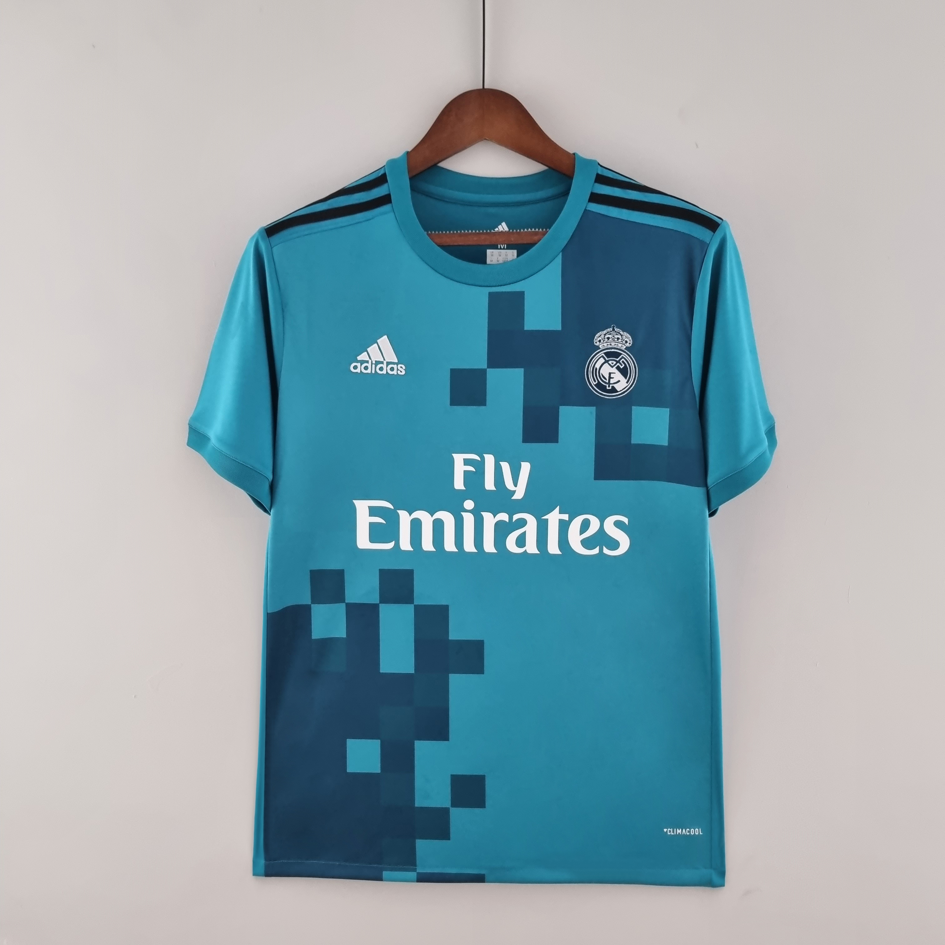 17/18 Real Madrid third kit