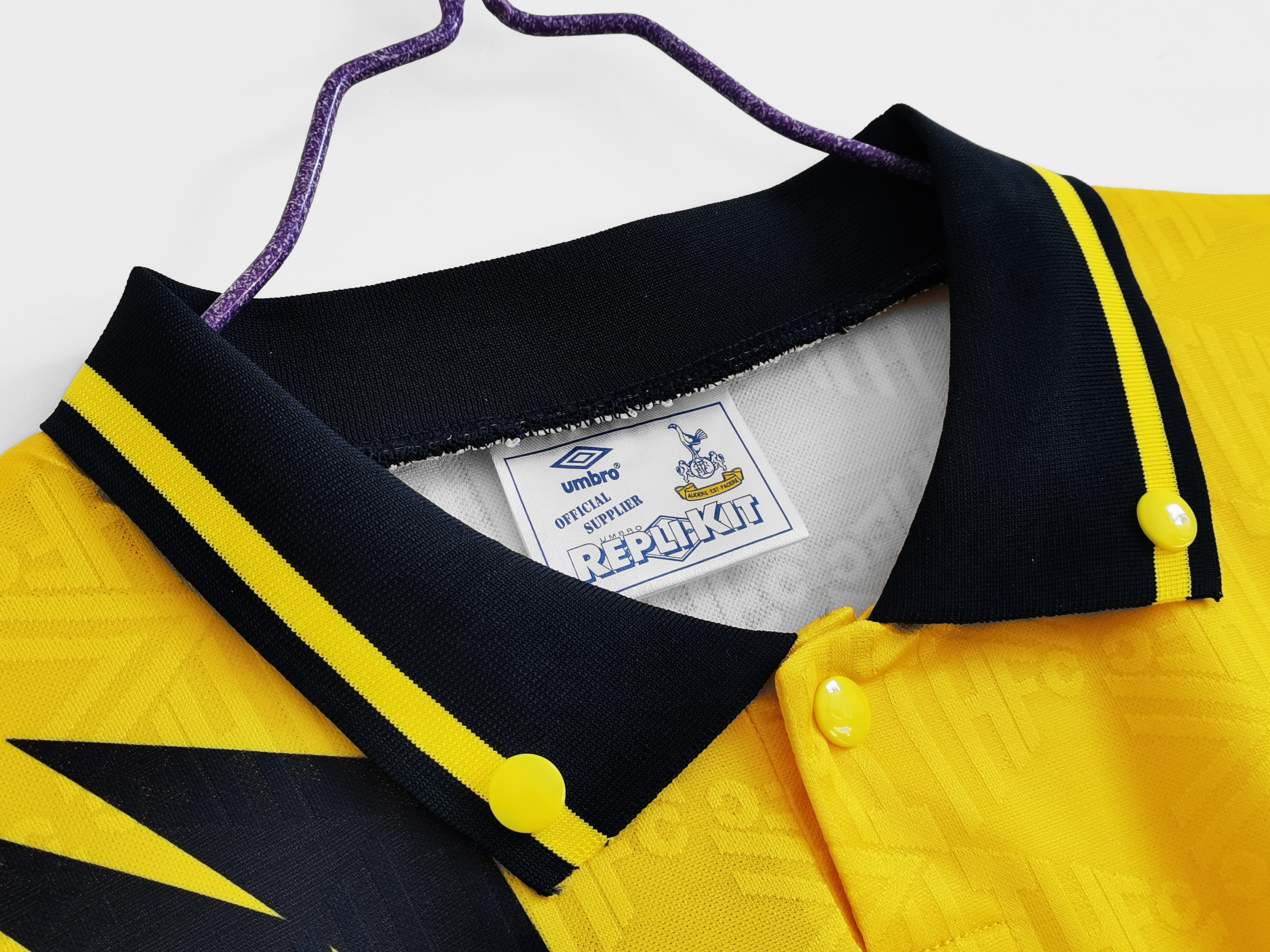 1992/94 Tottenham away football jersey