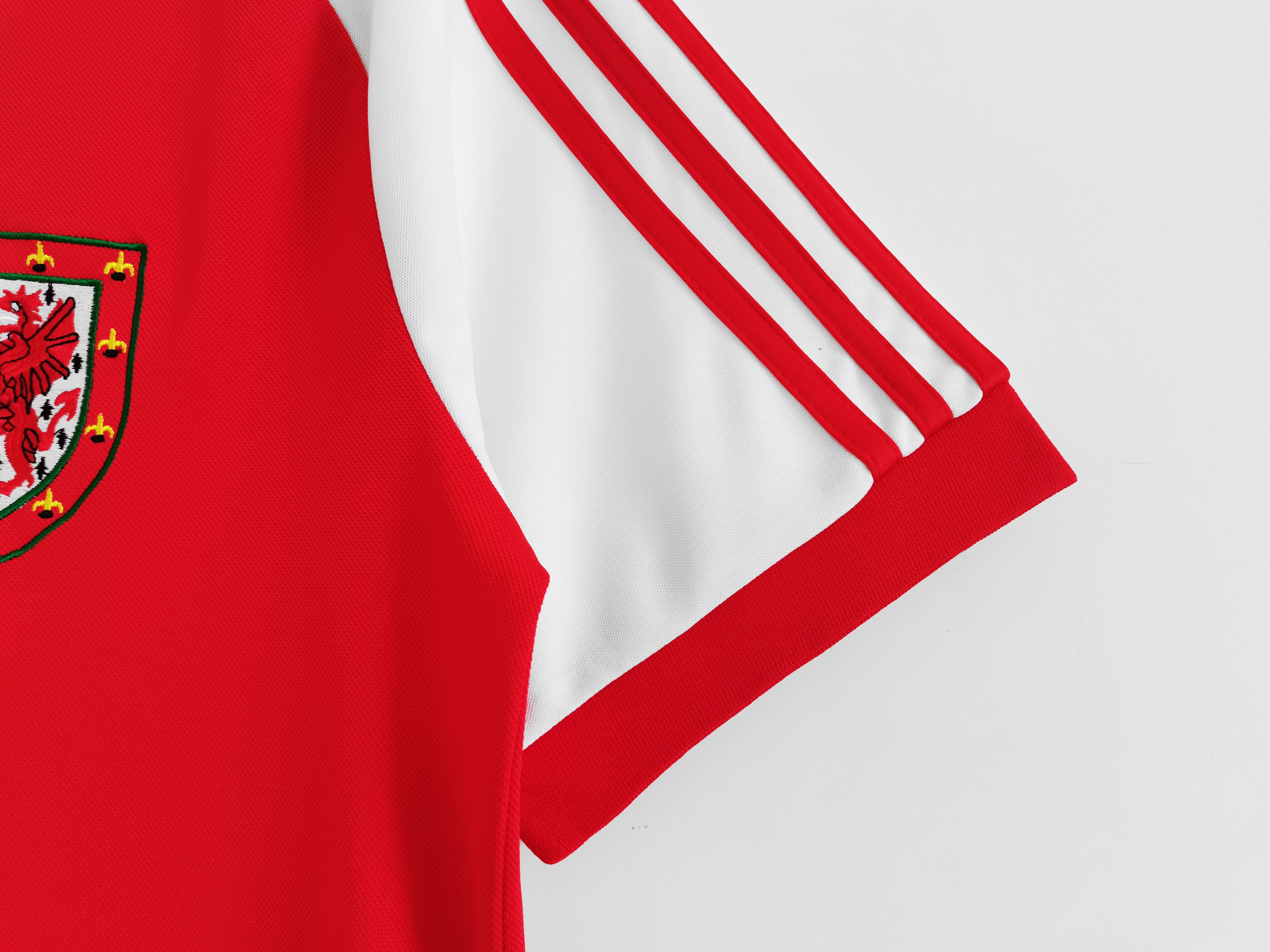 1982 Wales home national team retro jersey