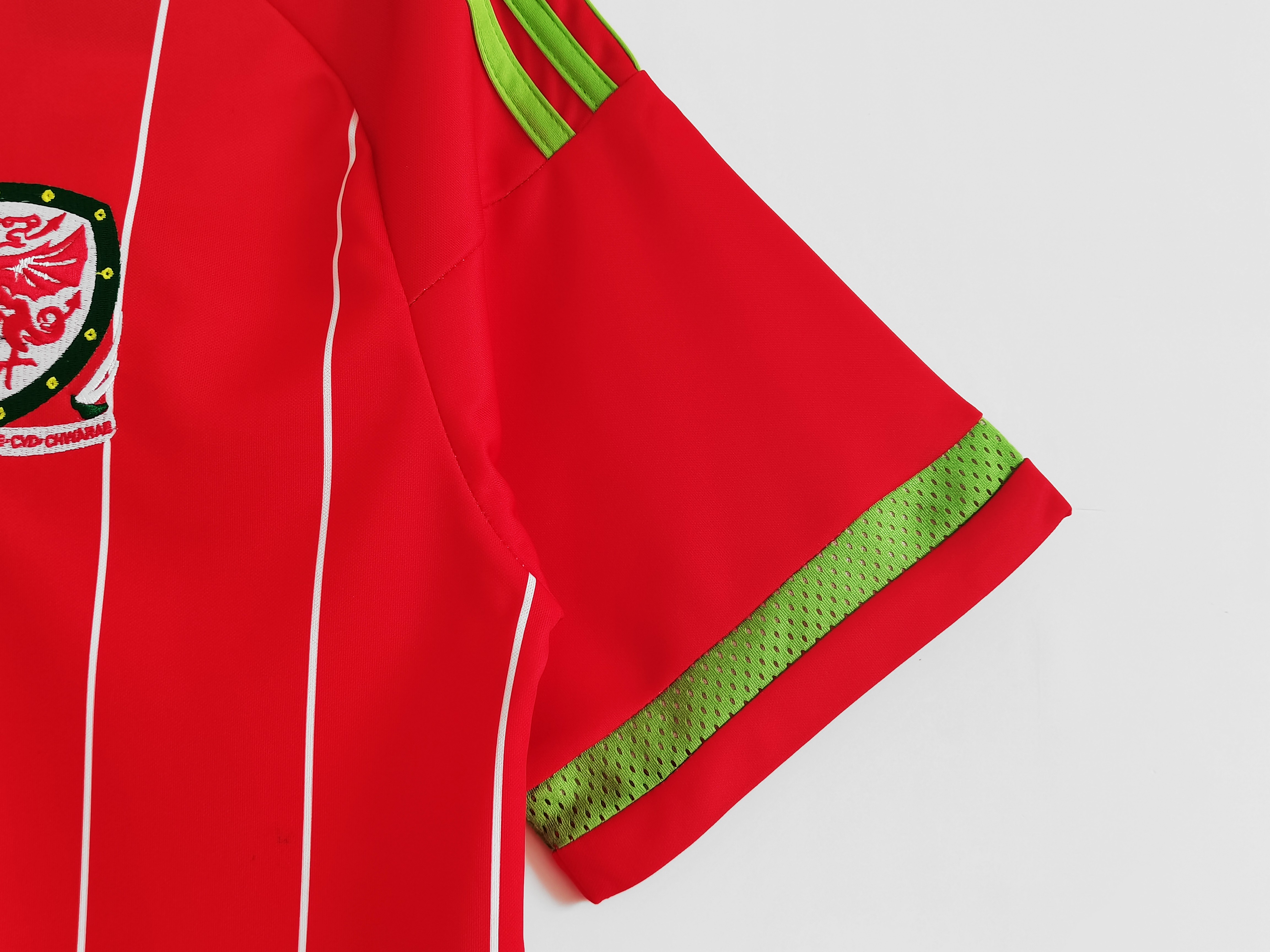 2015/16 Wales Home National Team Retro Jersey