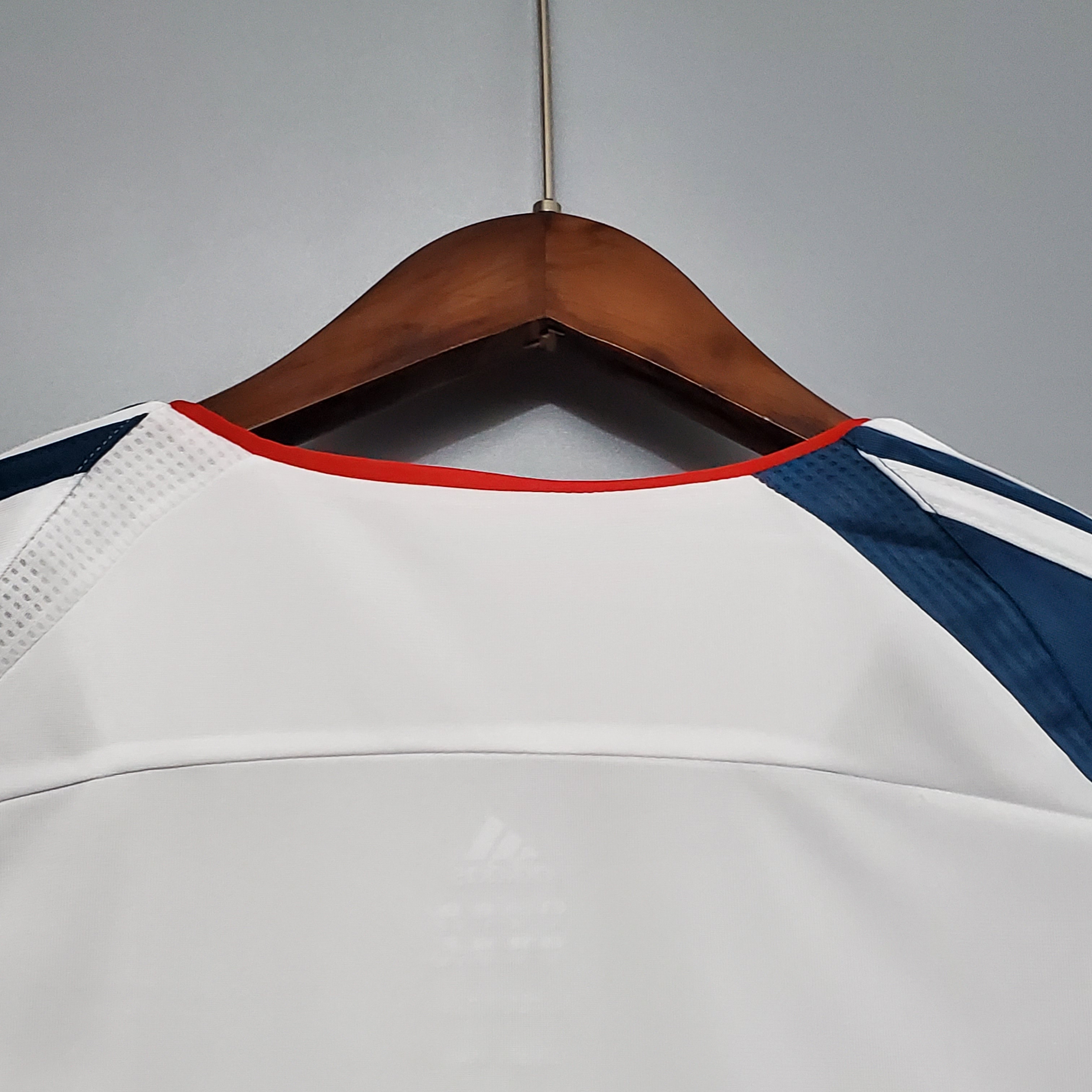 2006/07 Liverpool Away Retro Football Shirt