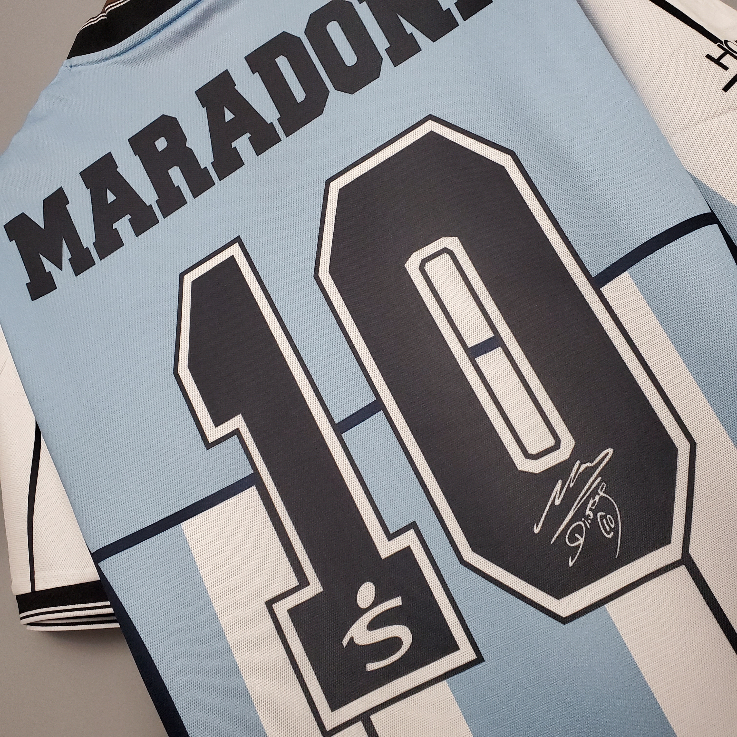 Retro 2001 Argentina Maradona #10 Commemorative Edition
