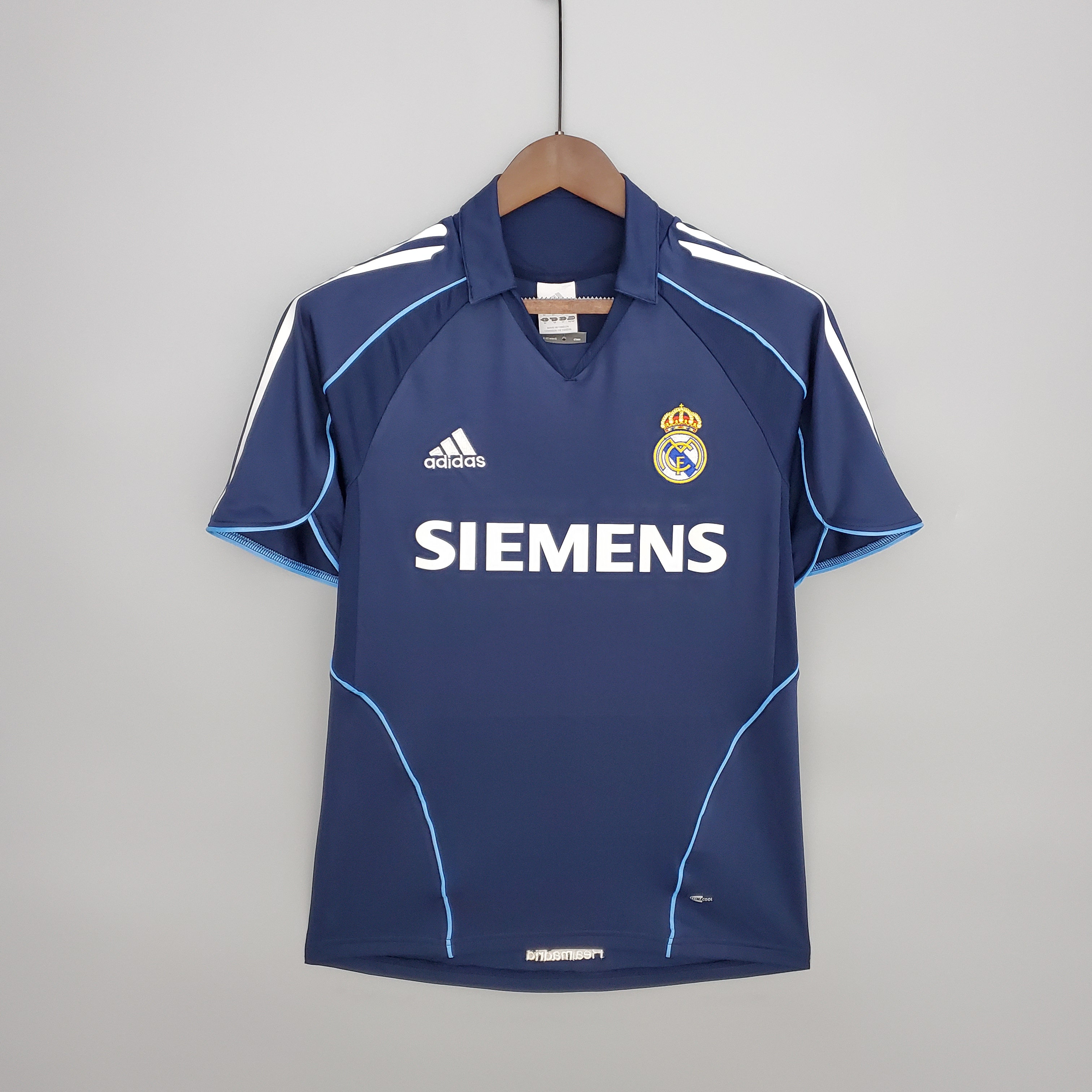2005/06 Real Madrid away vintage shirt