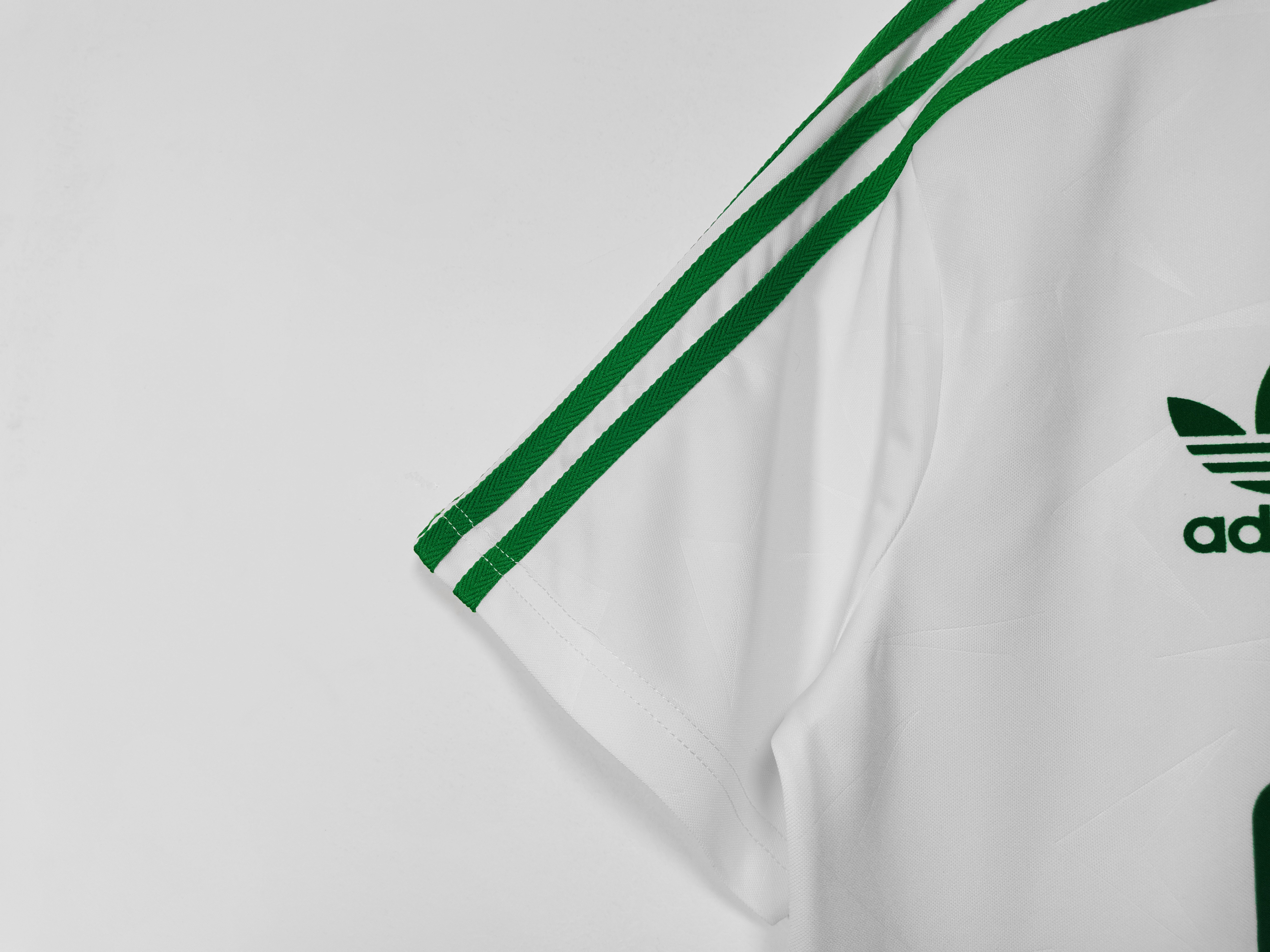 1990 Ireland Away Retro Football Shirt