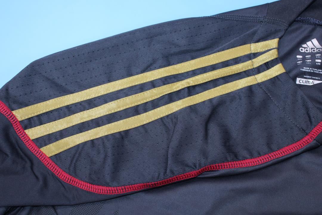 2009/10 Liverpool Away Long Sleeve Retro Football Shirt