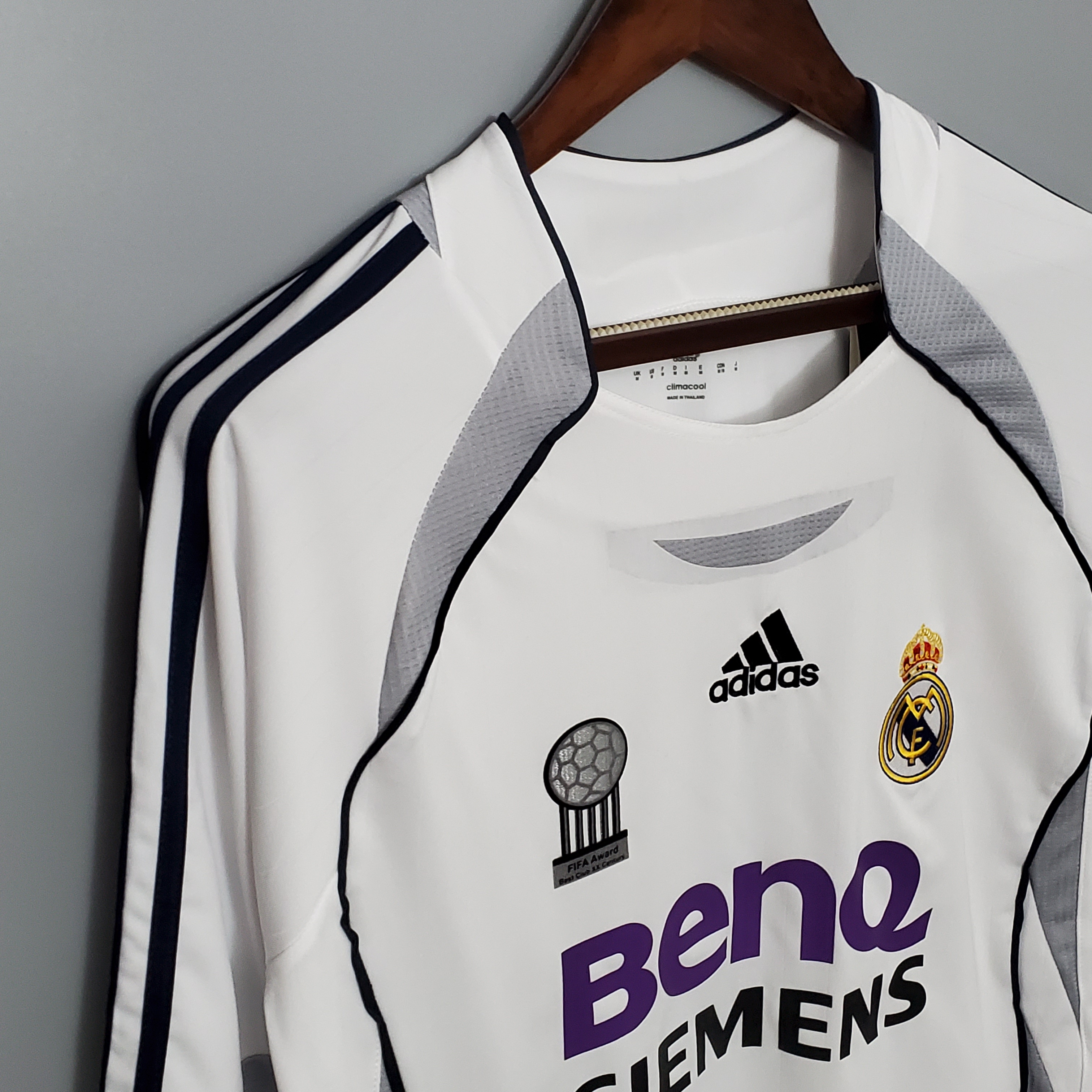 2006 Real Madrid Home Long Sleeve Vintage Shirt