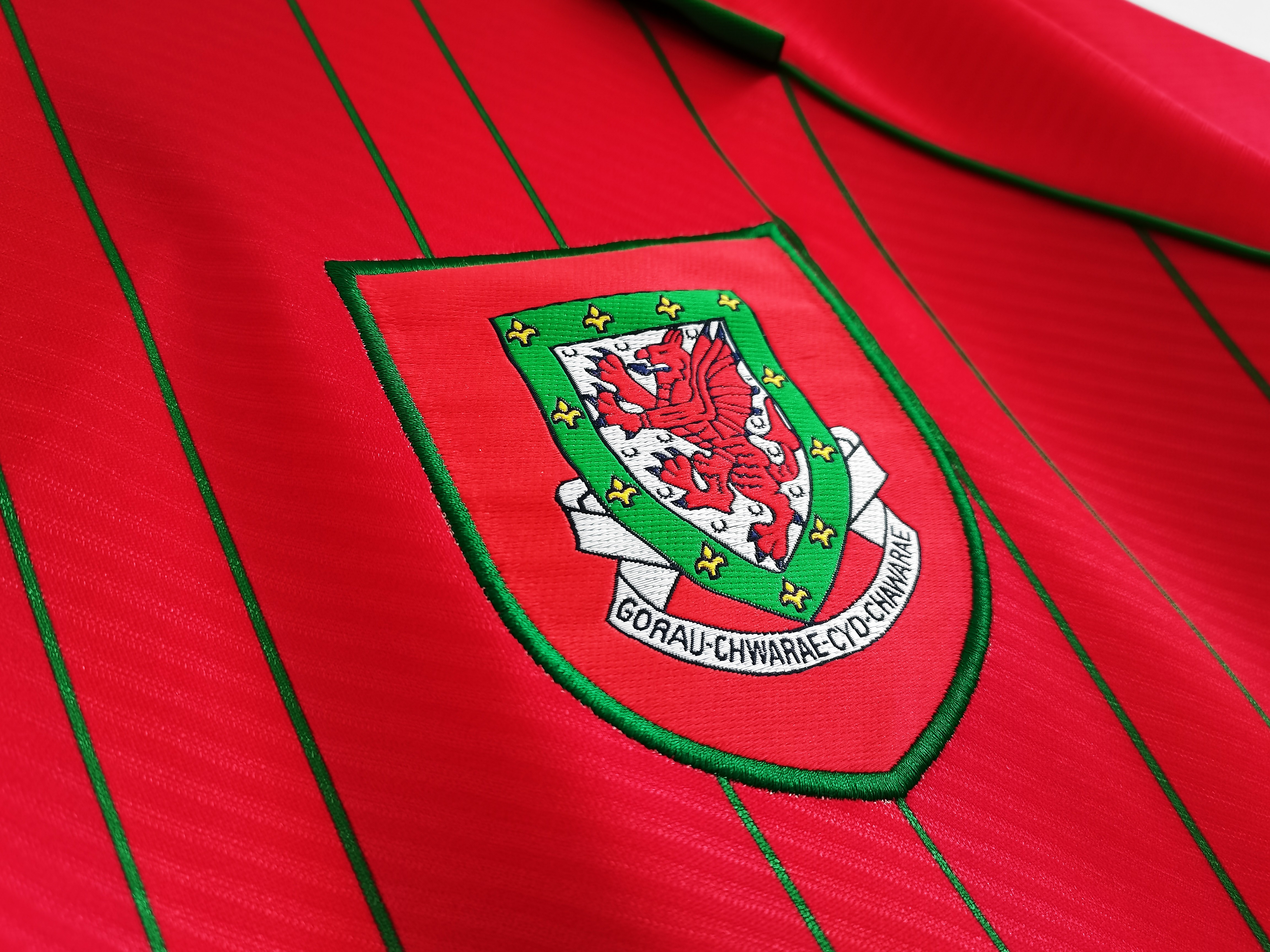 1994/96 Wales home national team retro jersey