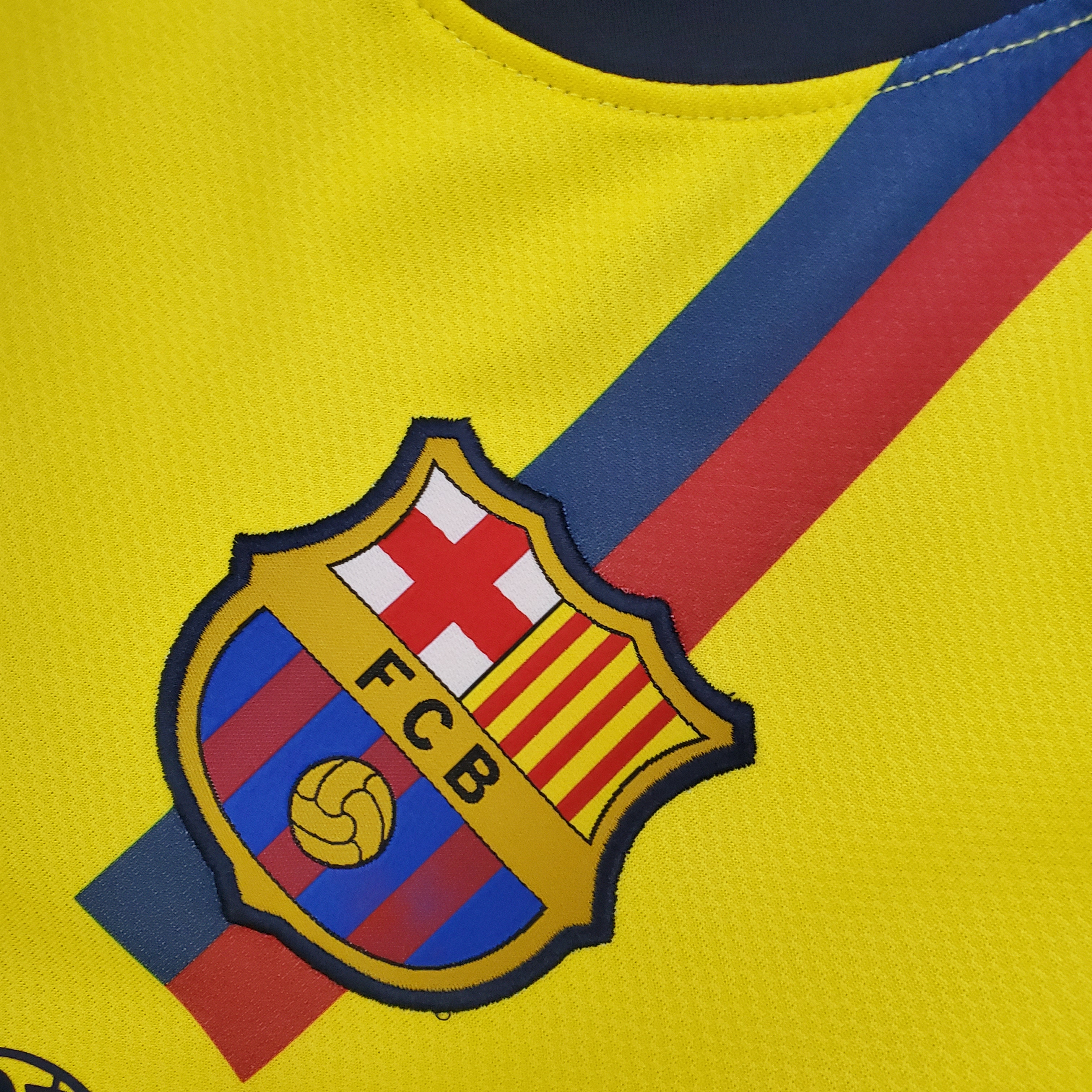 2008/09 Barcelona Away Retro Football Shirt