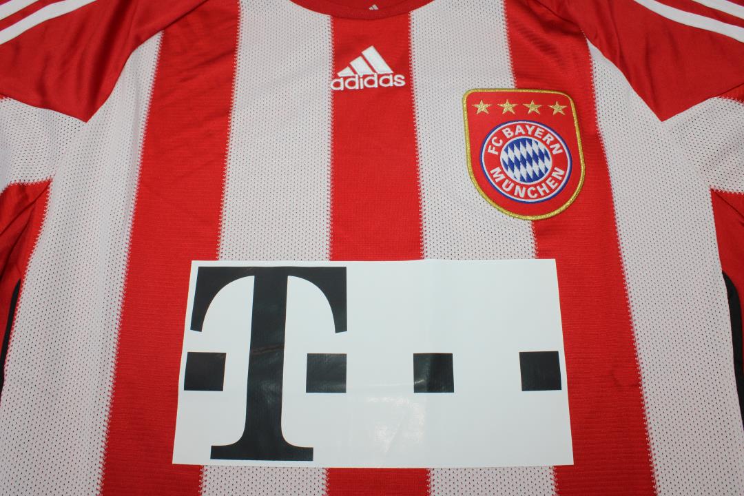 2010/11 Bayern Munich Home Long Sleeve Vintage Shirt