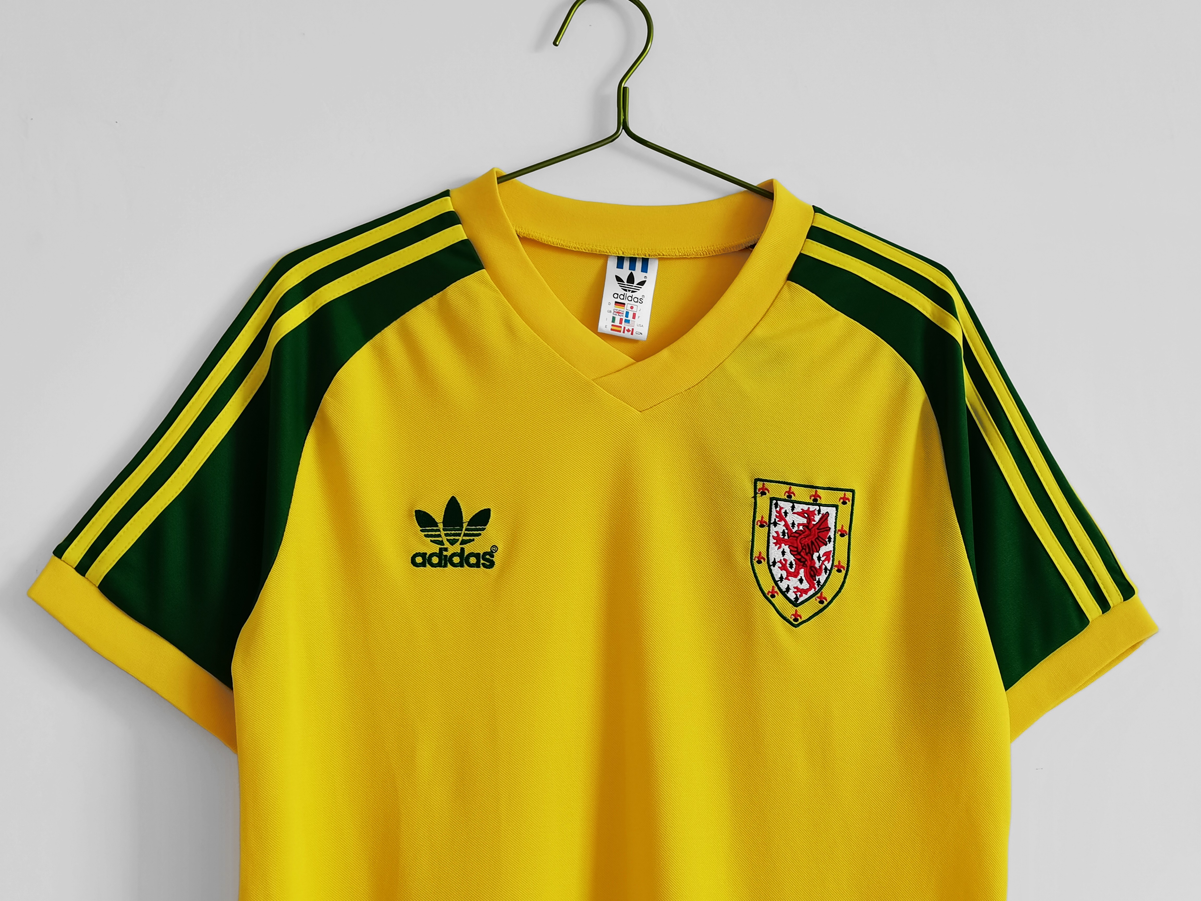 1982 Wales away national team retro jersey
