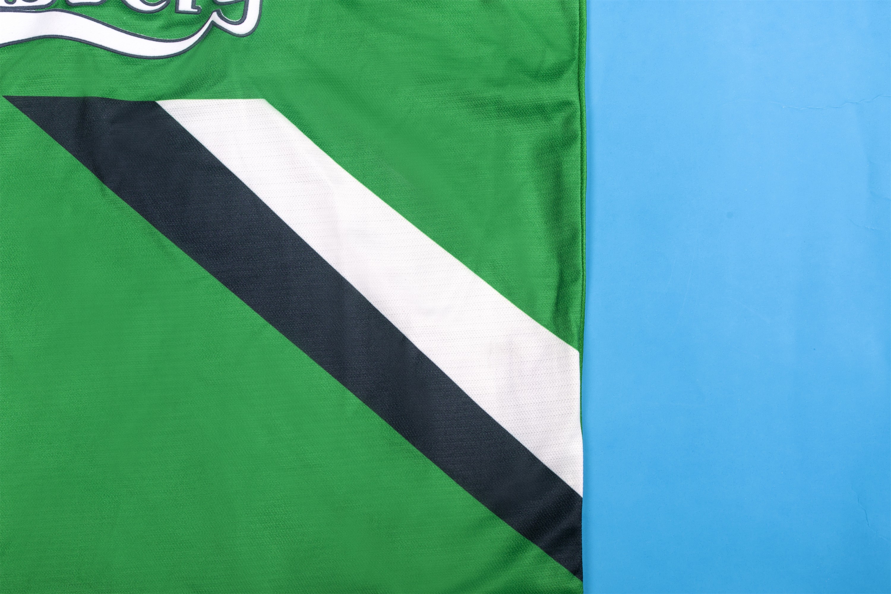 1999 / 00 Liverpool away vintage shirt