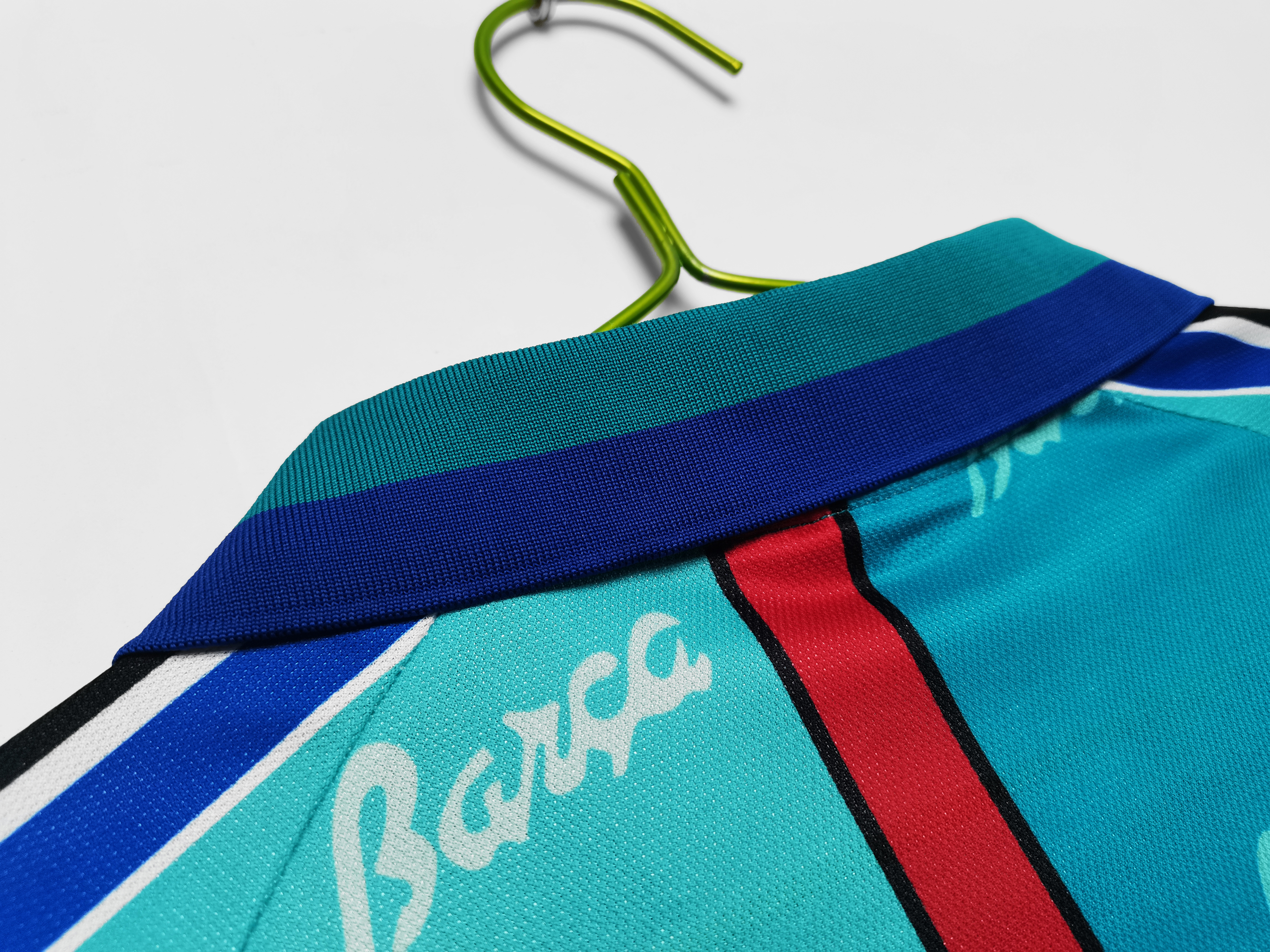 1996/97 Barcelona Away Retro Football Shirt