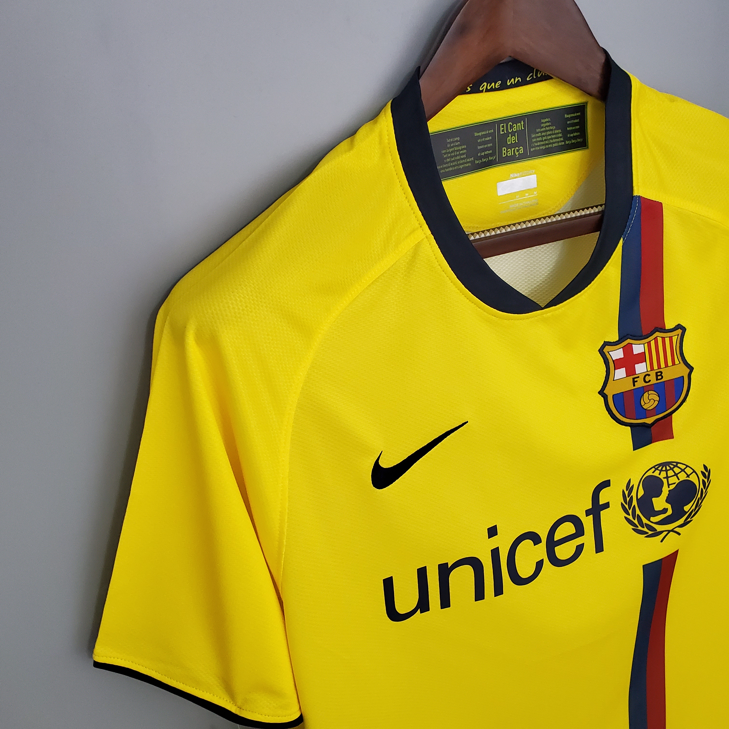 2008/09 Barcelona Away Retro Football Shirt