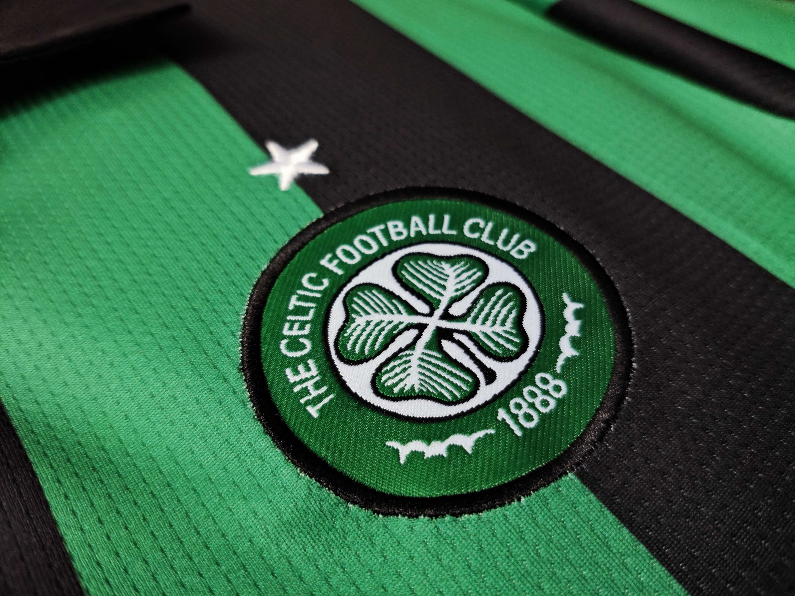 2005/06 Celtic retro away jersey
