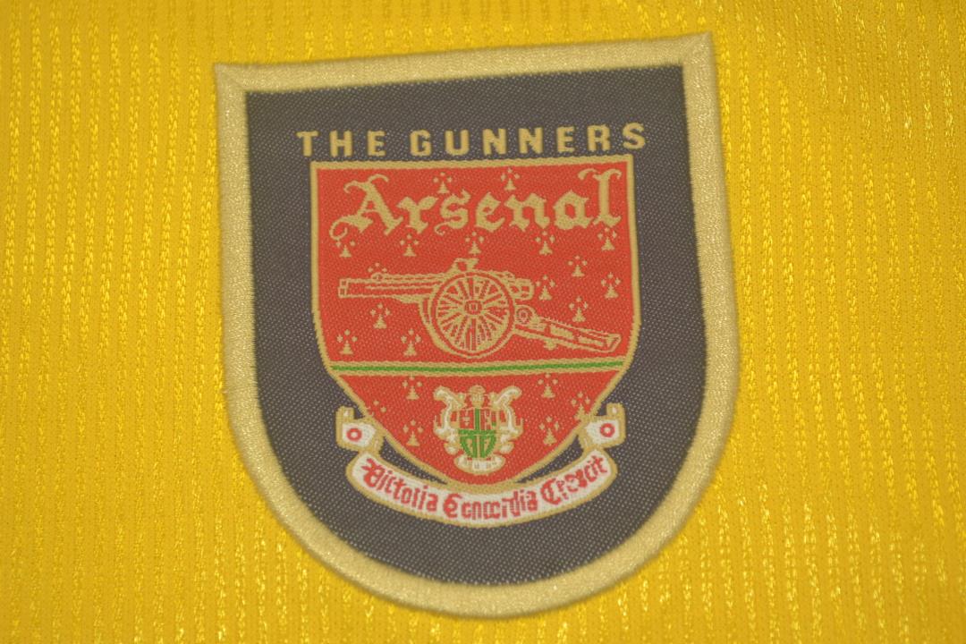 2000/01 Arsenal Away Vintage Shirt
