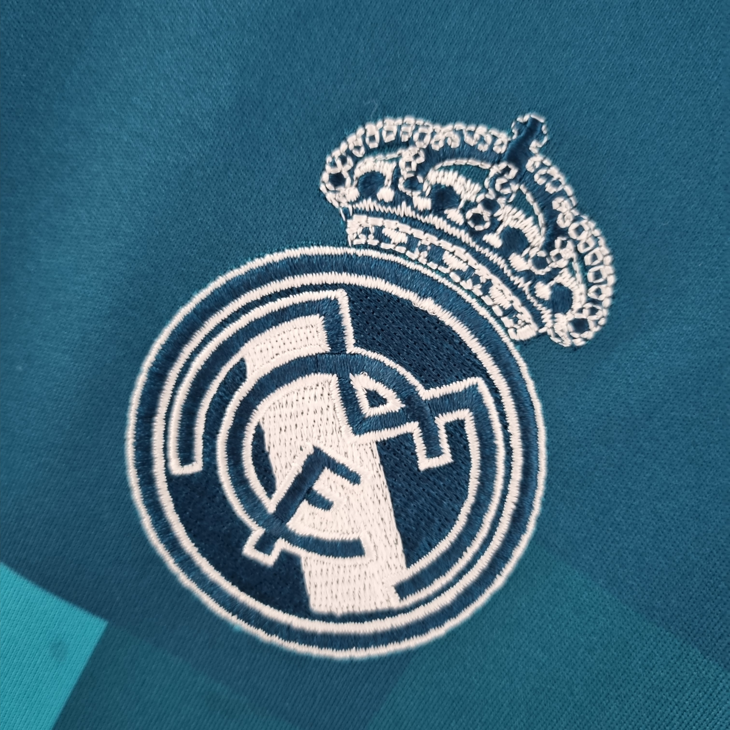 17/18 Real Madrid third kit