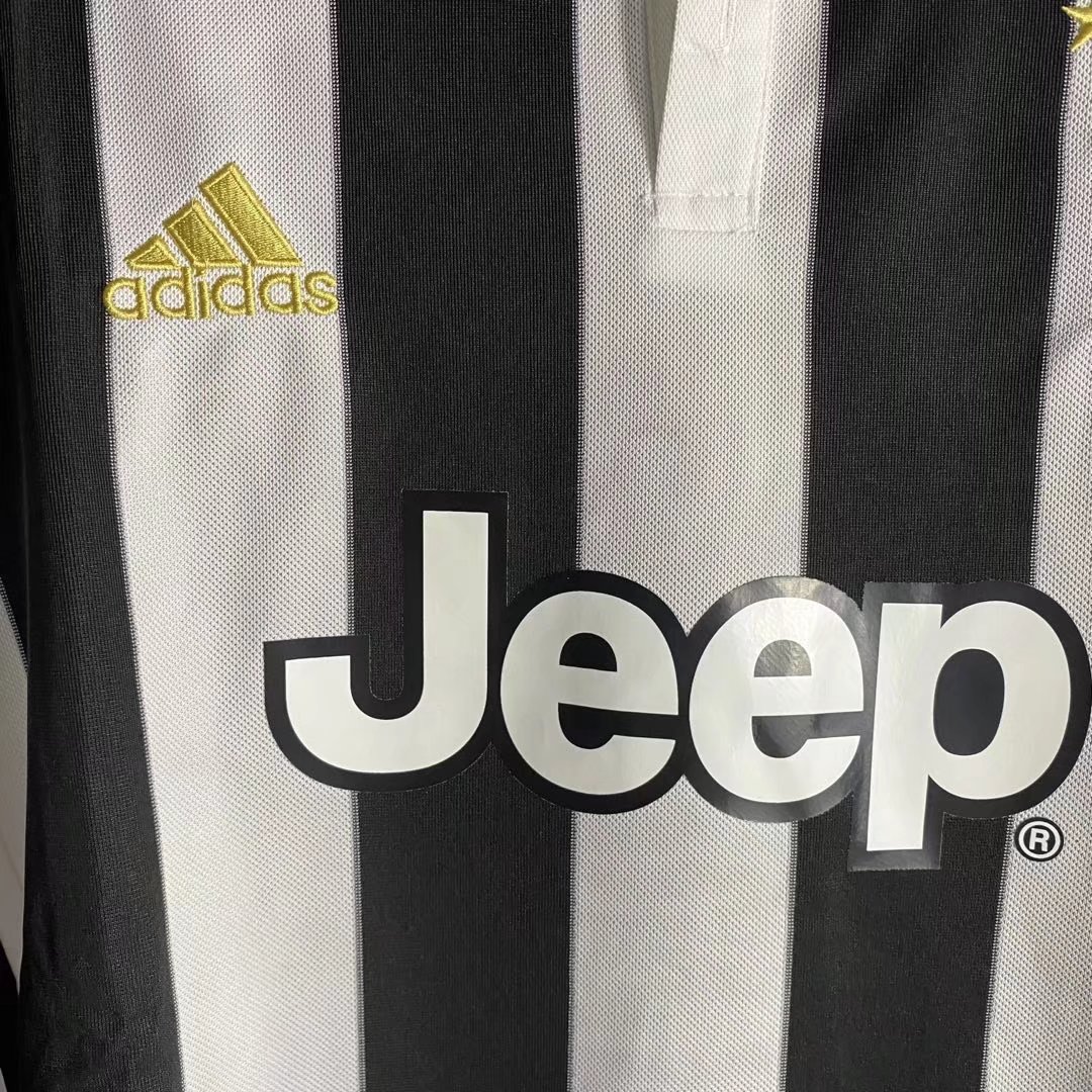 2017/18 Juventus Home Vintage Shirt
