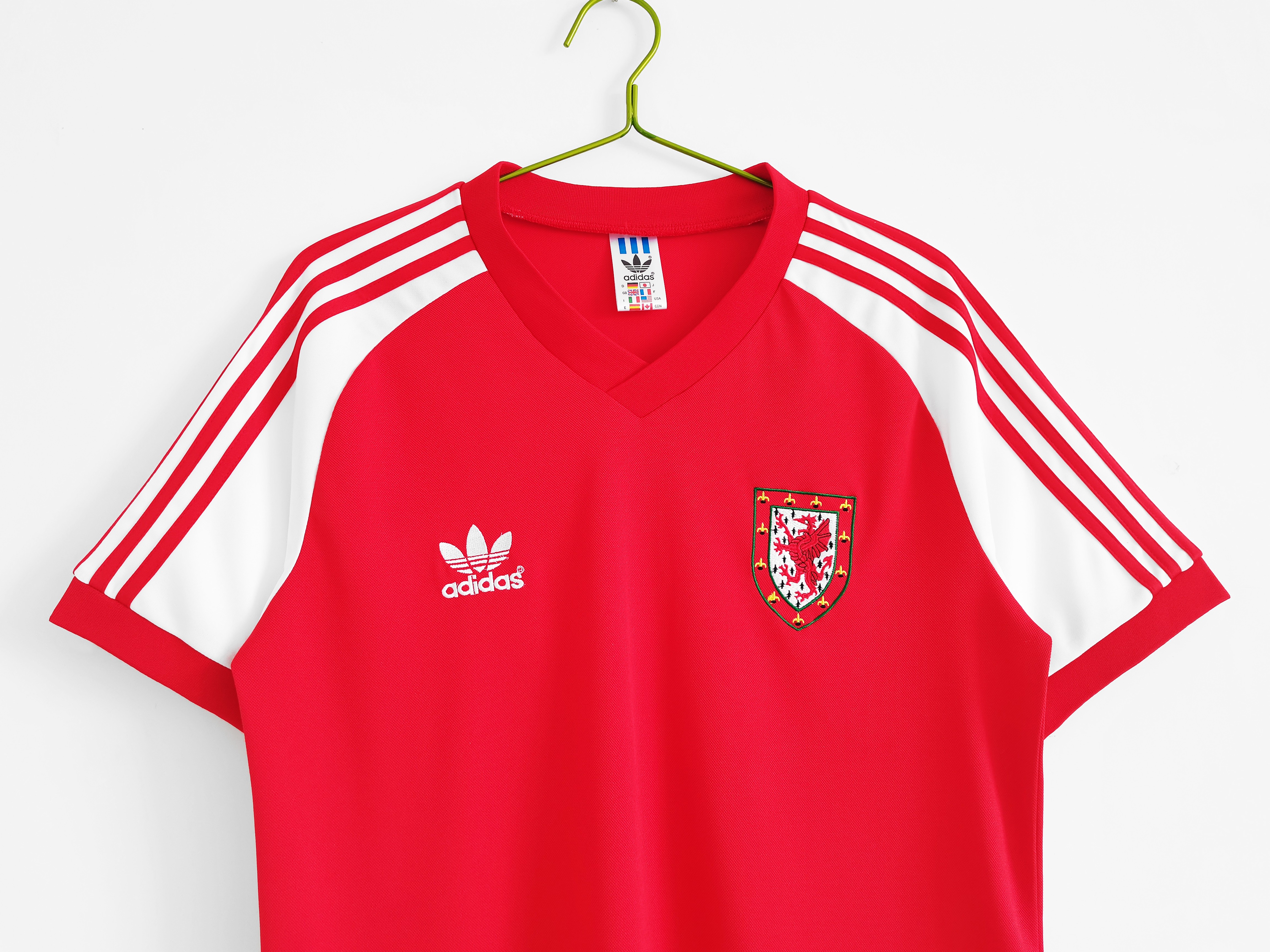 1982 Wales home national team retro jersey