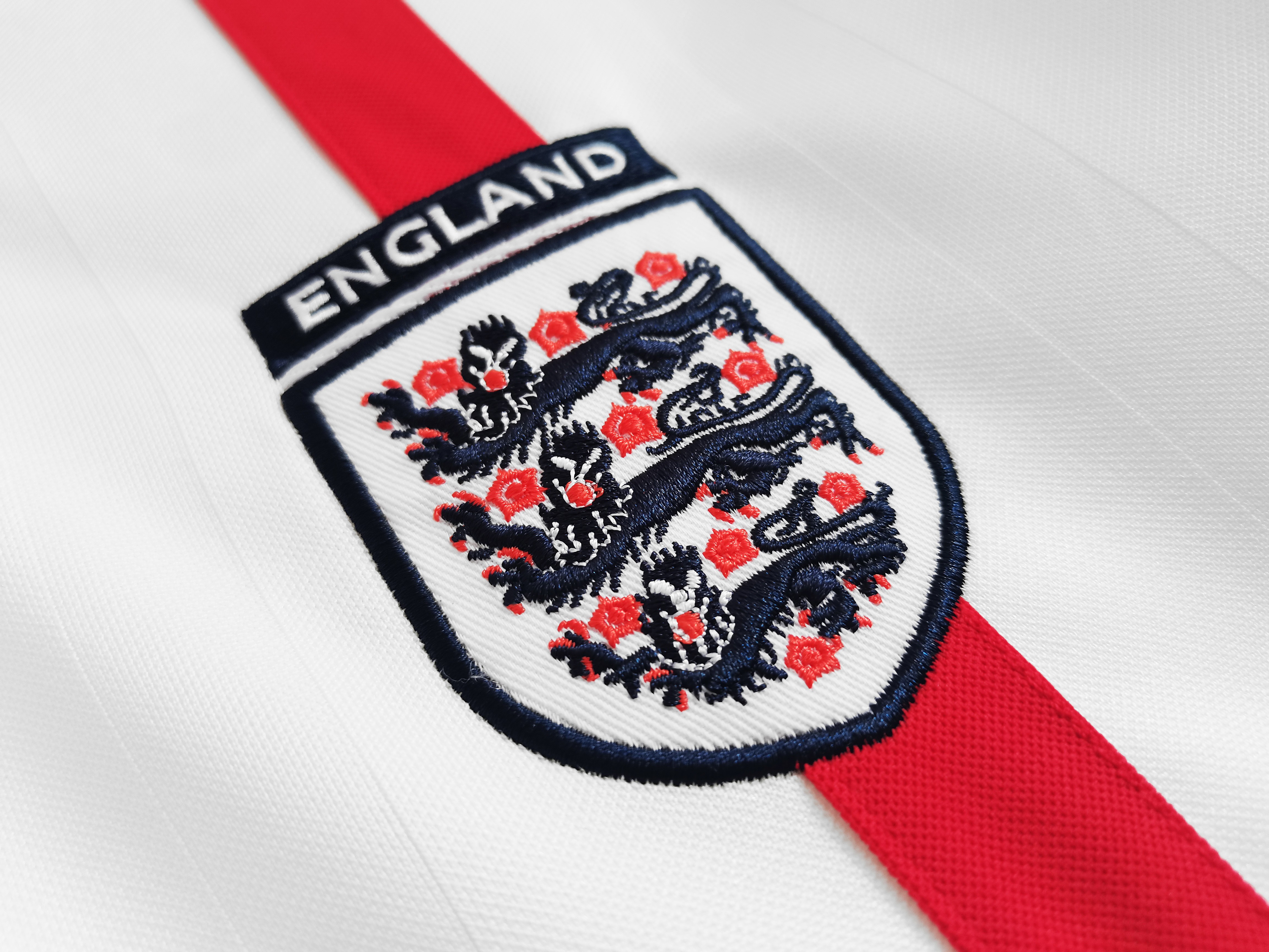 2002 England Home National Team vintage shirt