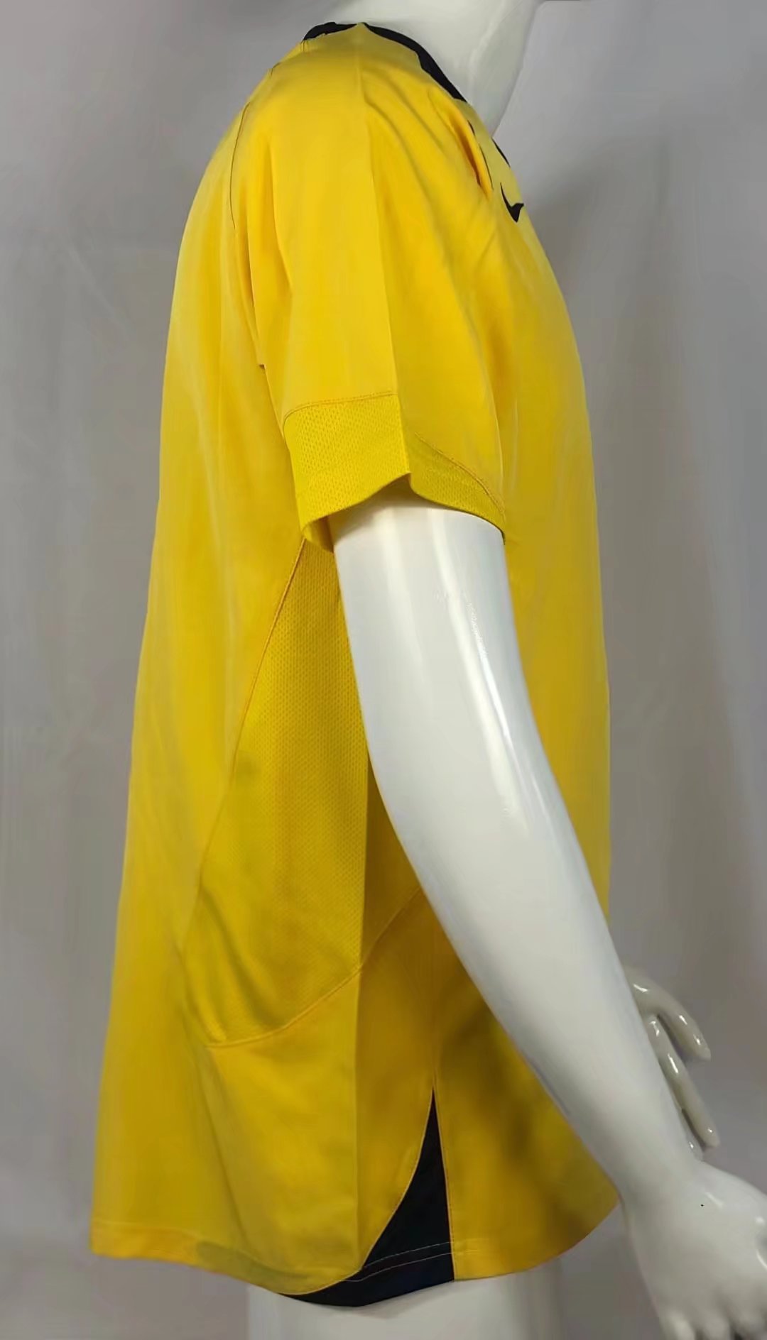 2005/06 Arsenal Away Vintage Shirt