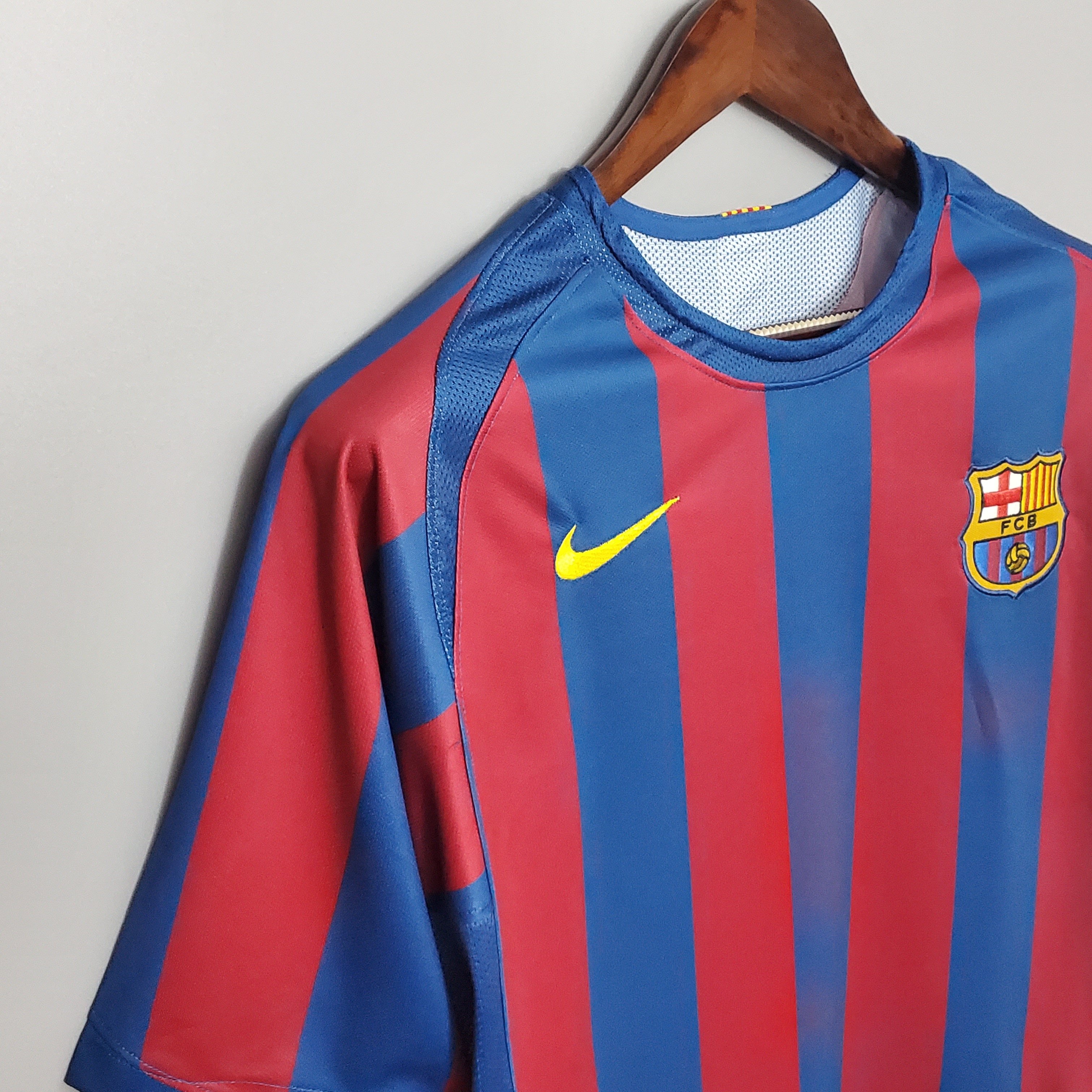 2005/06 Barcelona Home Champions League Retro Football Jersey