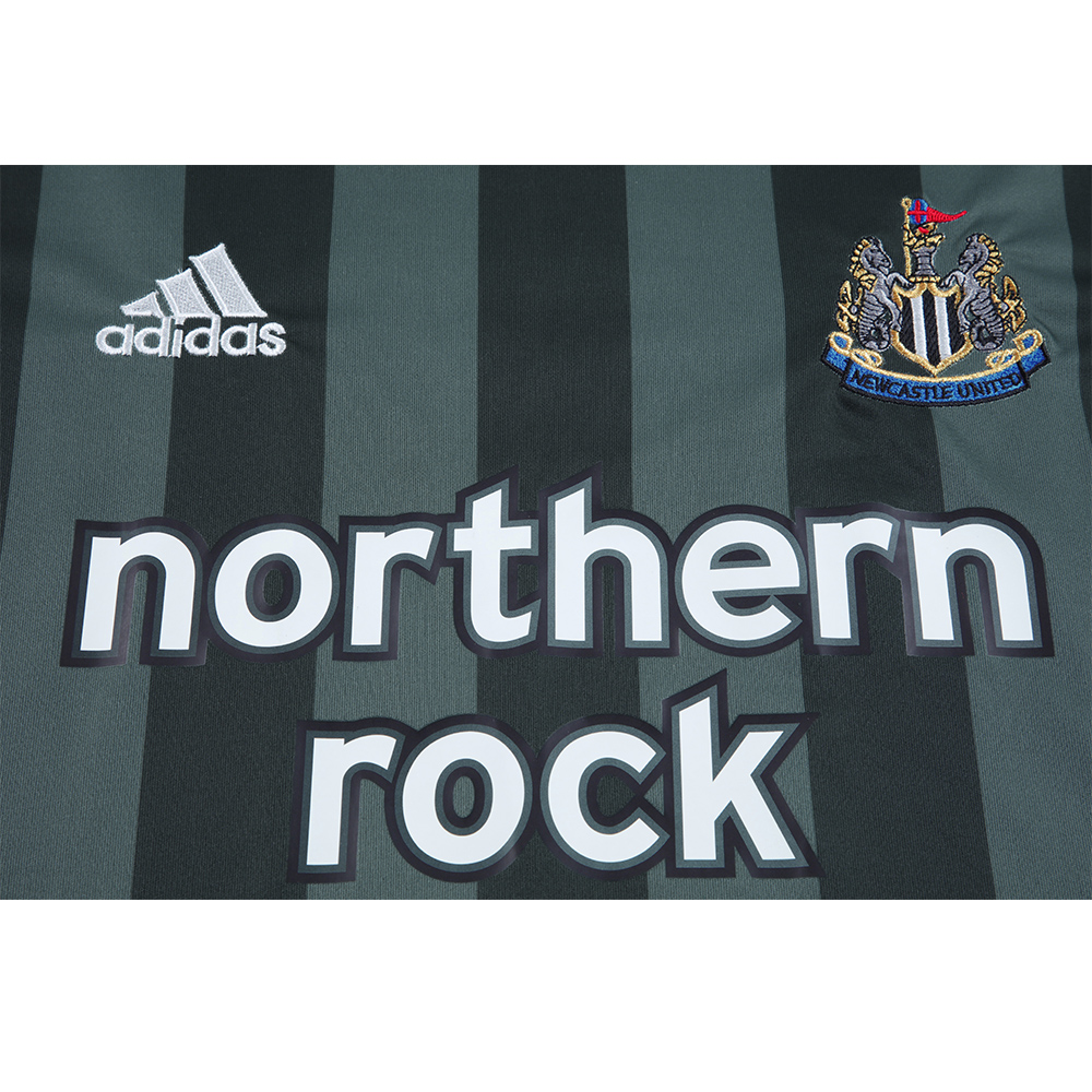 2004/06 Newcastle United Away Retro Football Shirt  