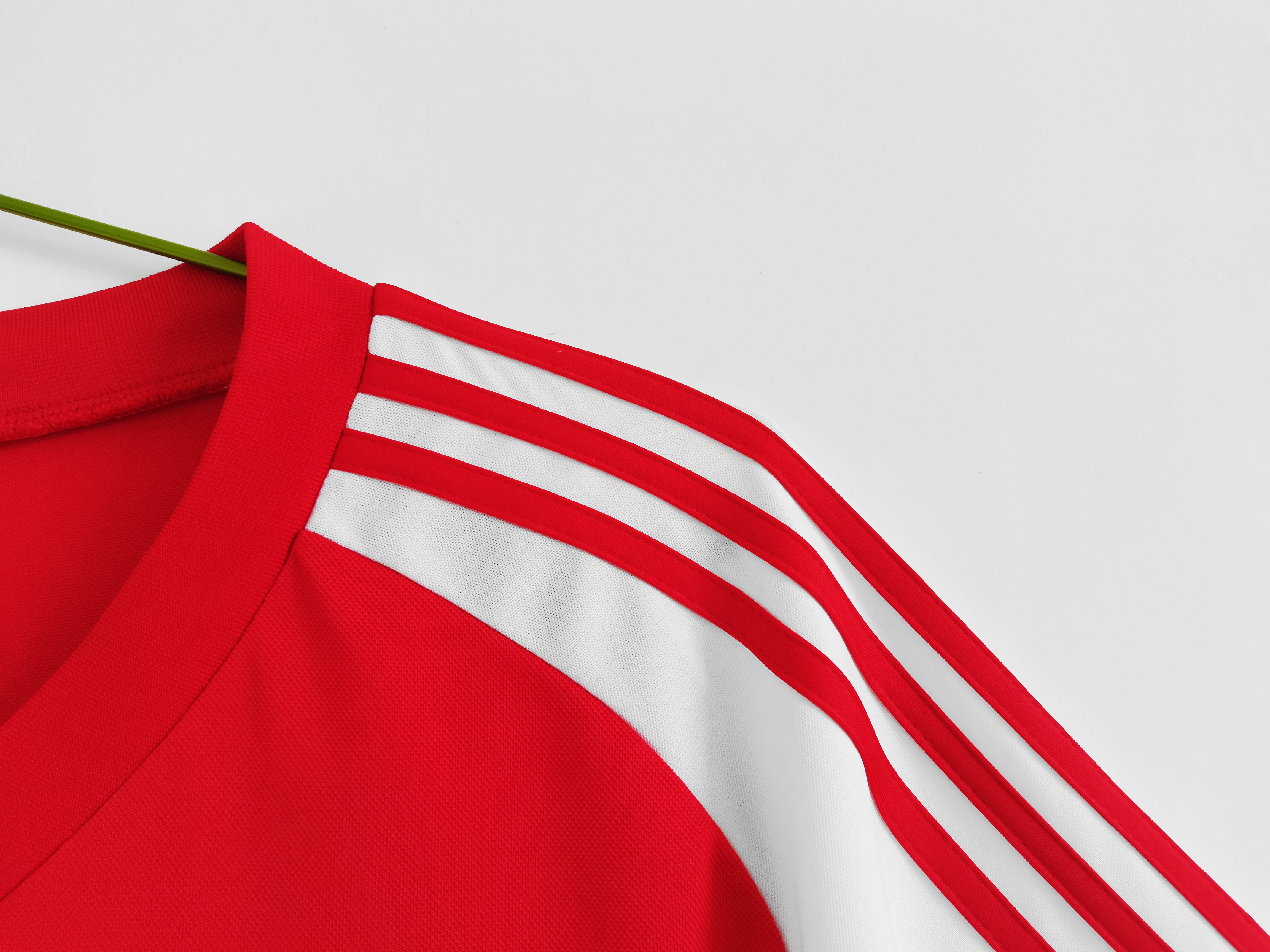 1982 Wales home national team retro jersey