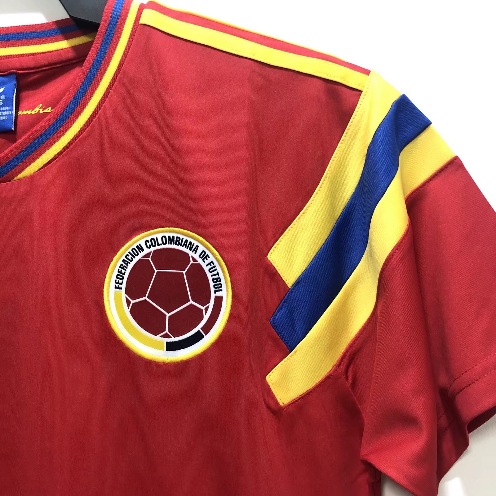 1990 Colombia Away National Team Retro Football Jersey