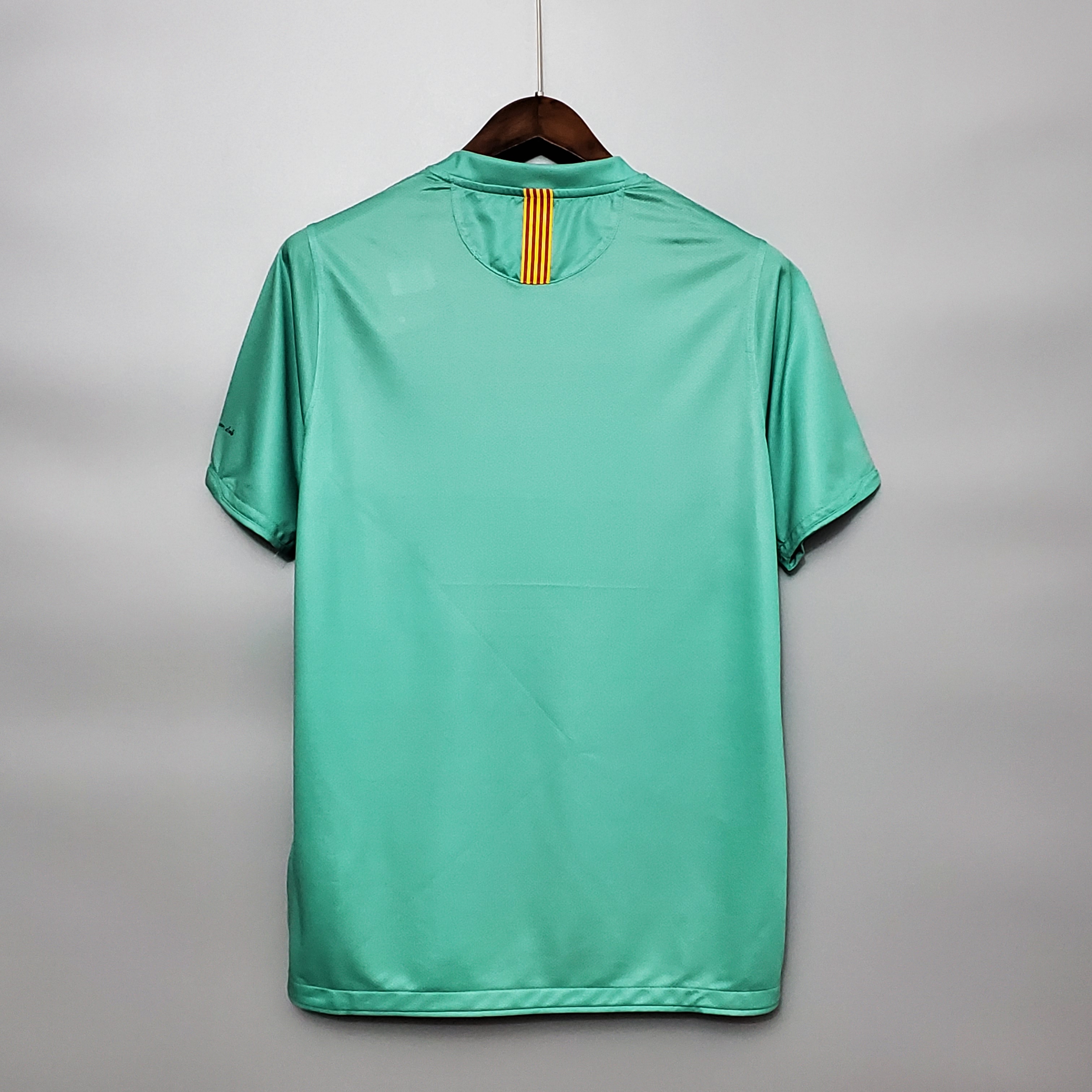 2010/11 Barcelona Away Retro Shirt