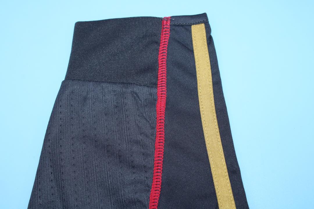 2009/10 Liverpool Away Long Sleeve Retro Football Shirt